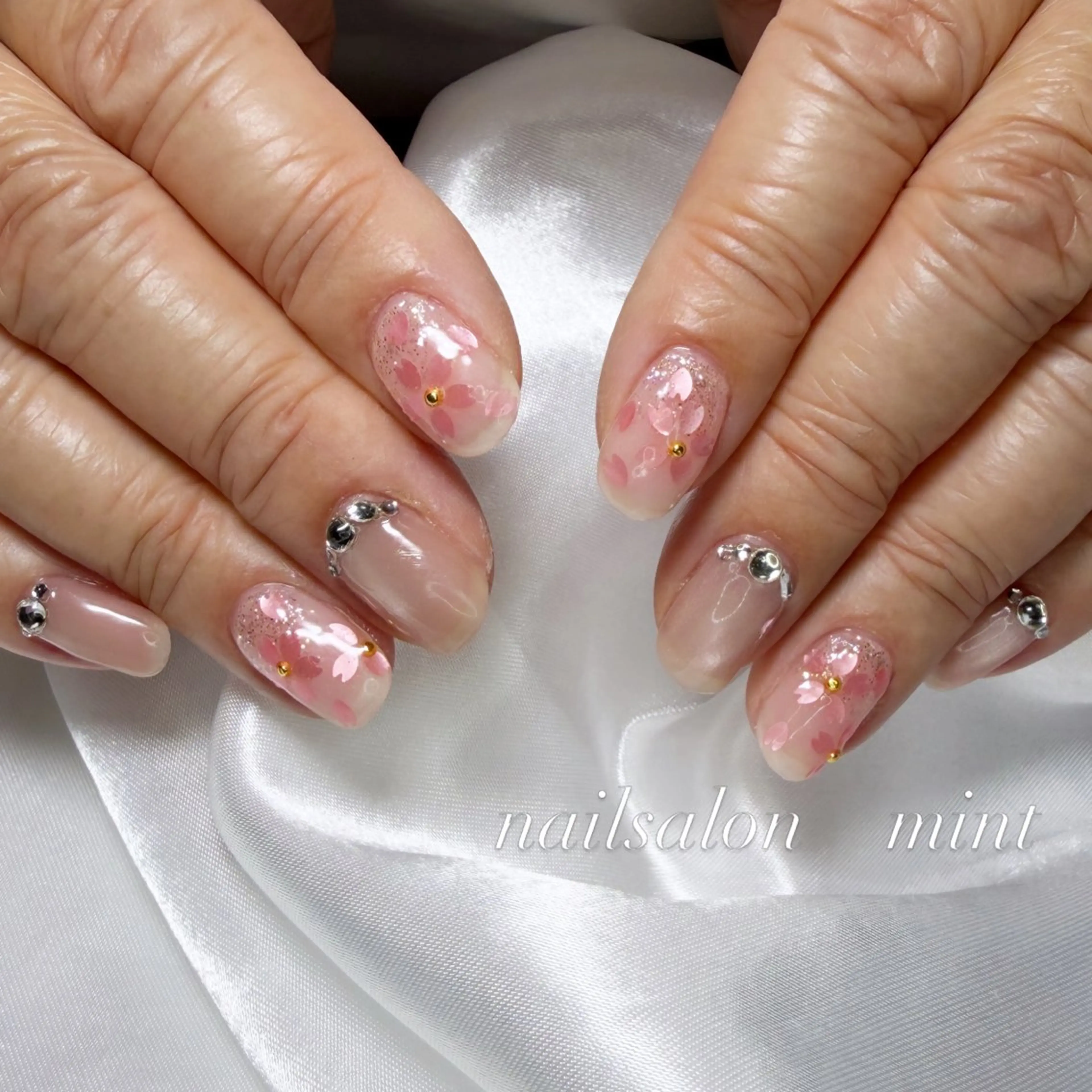 ネイル シンプルネイル nailsalon mintのネイルデザイン