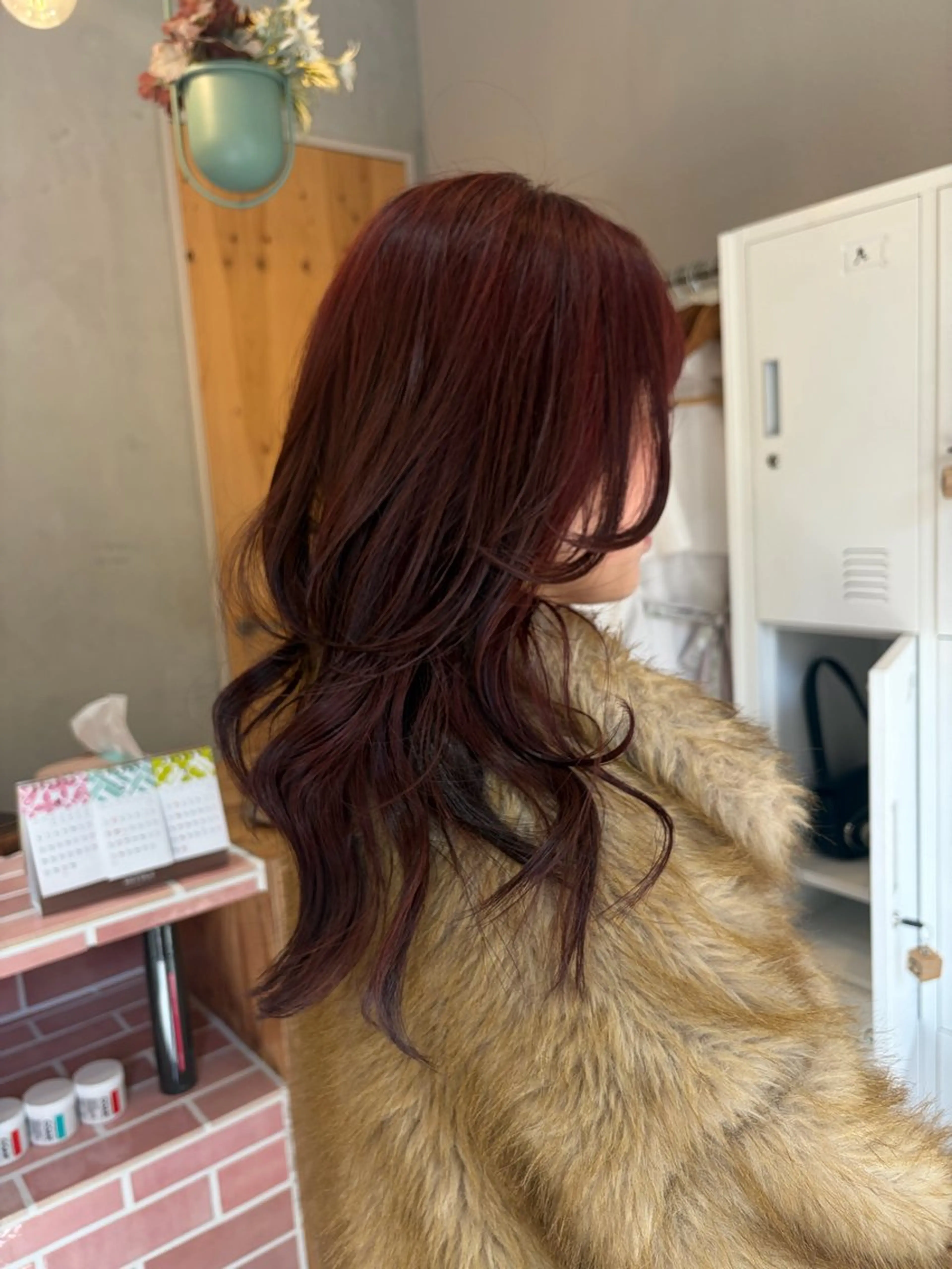 ロング レイヤーカット/ 酸性ストレート梅田のヘアスタイル