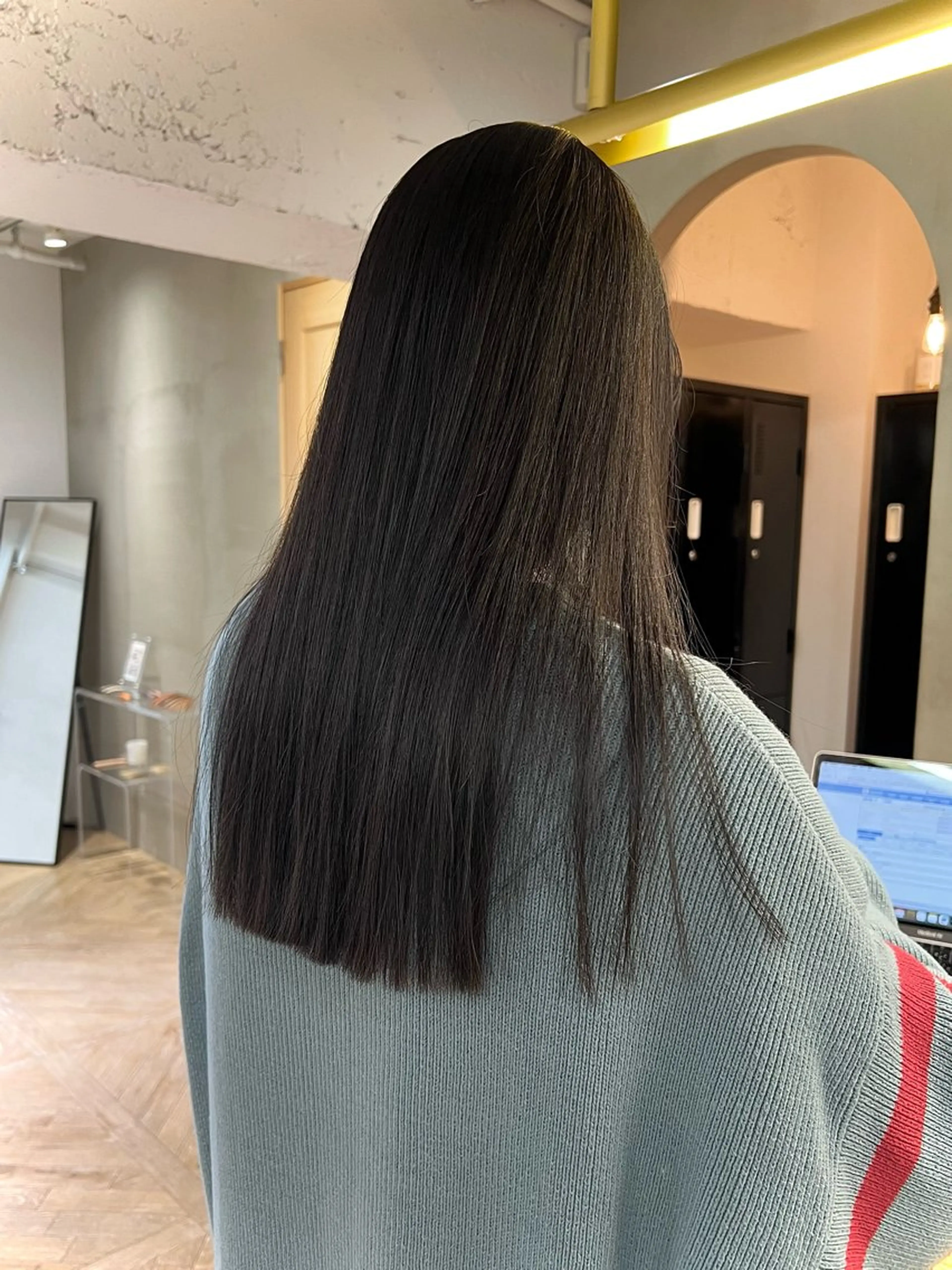 ロング 外国人風カラー 似合わせレイヤー ＆透明感カラーのヘアスタイル