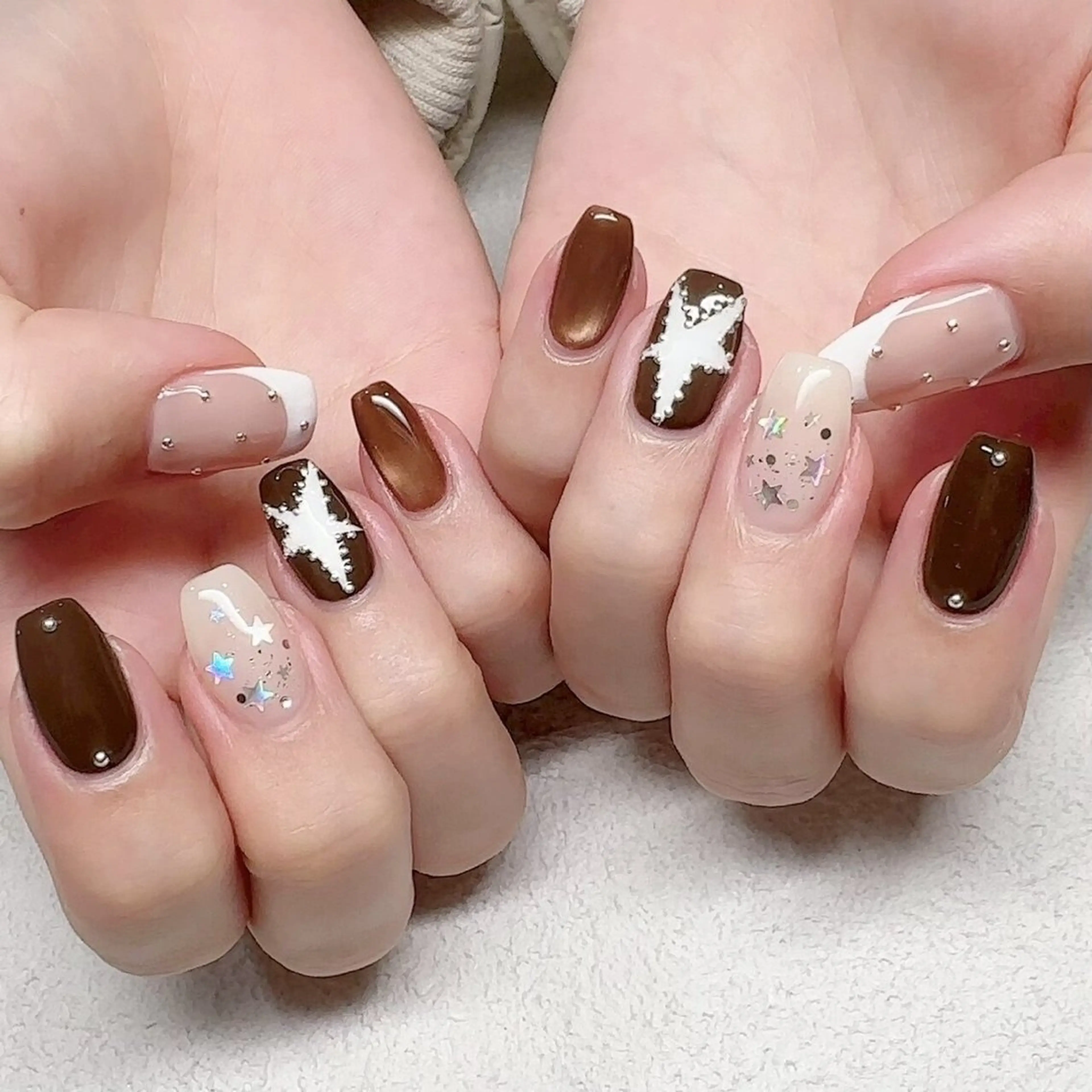 ネイル 持ち込み y’s beauty 広島立町店のネイルデザイン