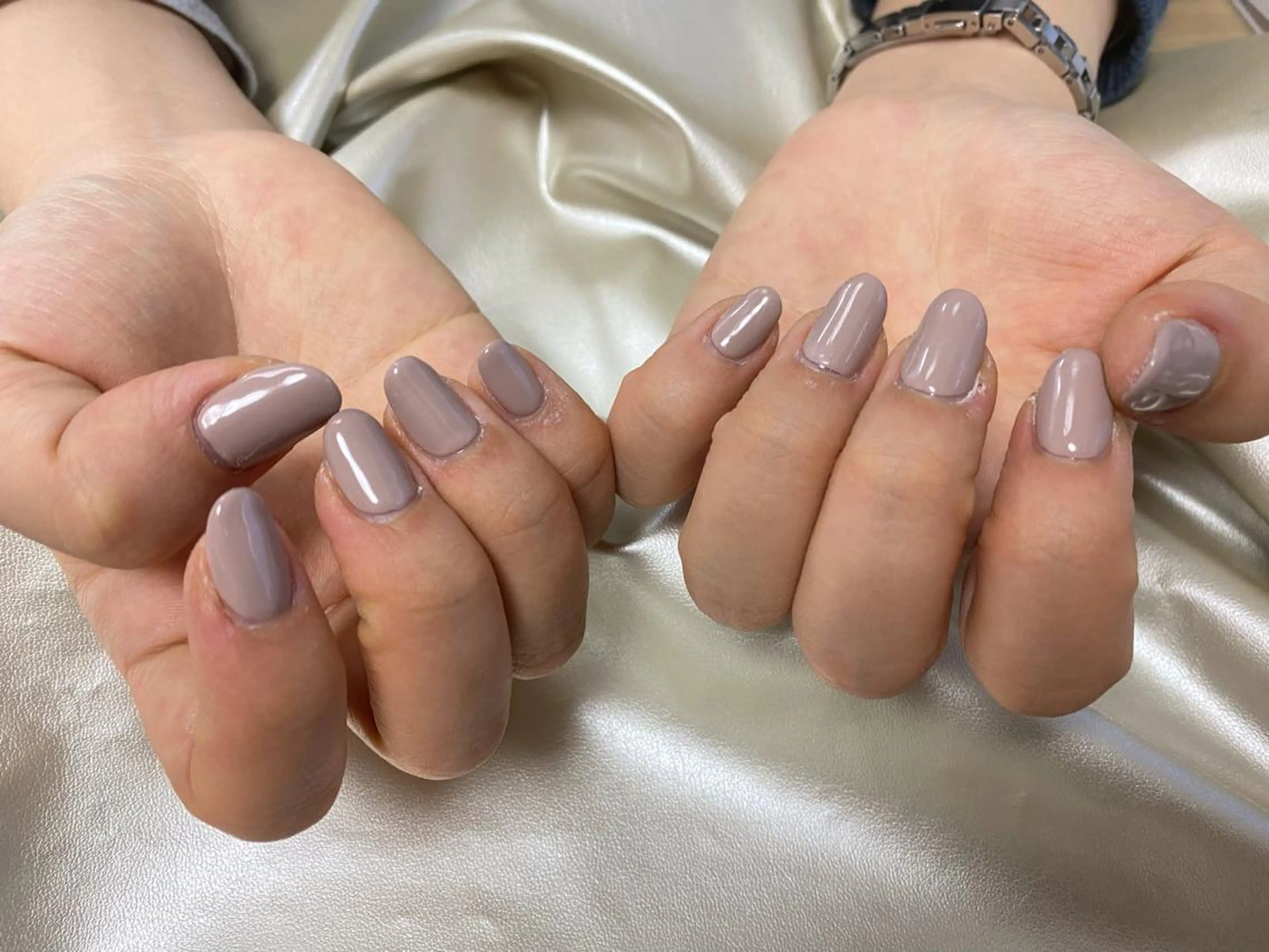 ネイル ワンカラーネイル ハンドネイル mogunail &blowのネイルデザイン