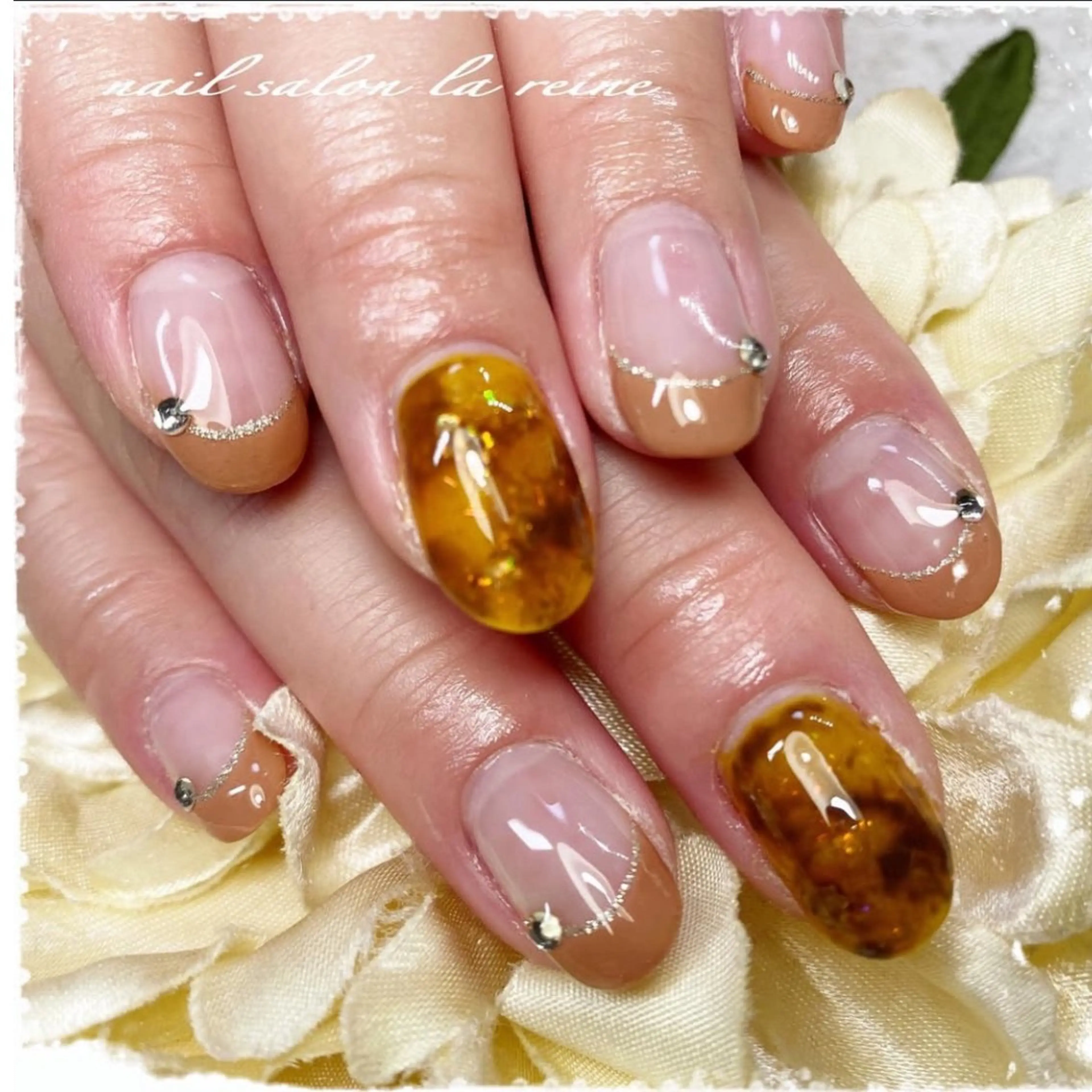 ネイル アートネイル べっ甲ネイル フレンチネイル nail salon la reineのネイルデザイン