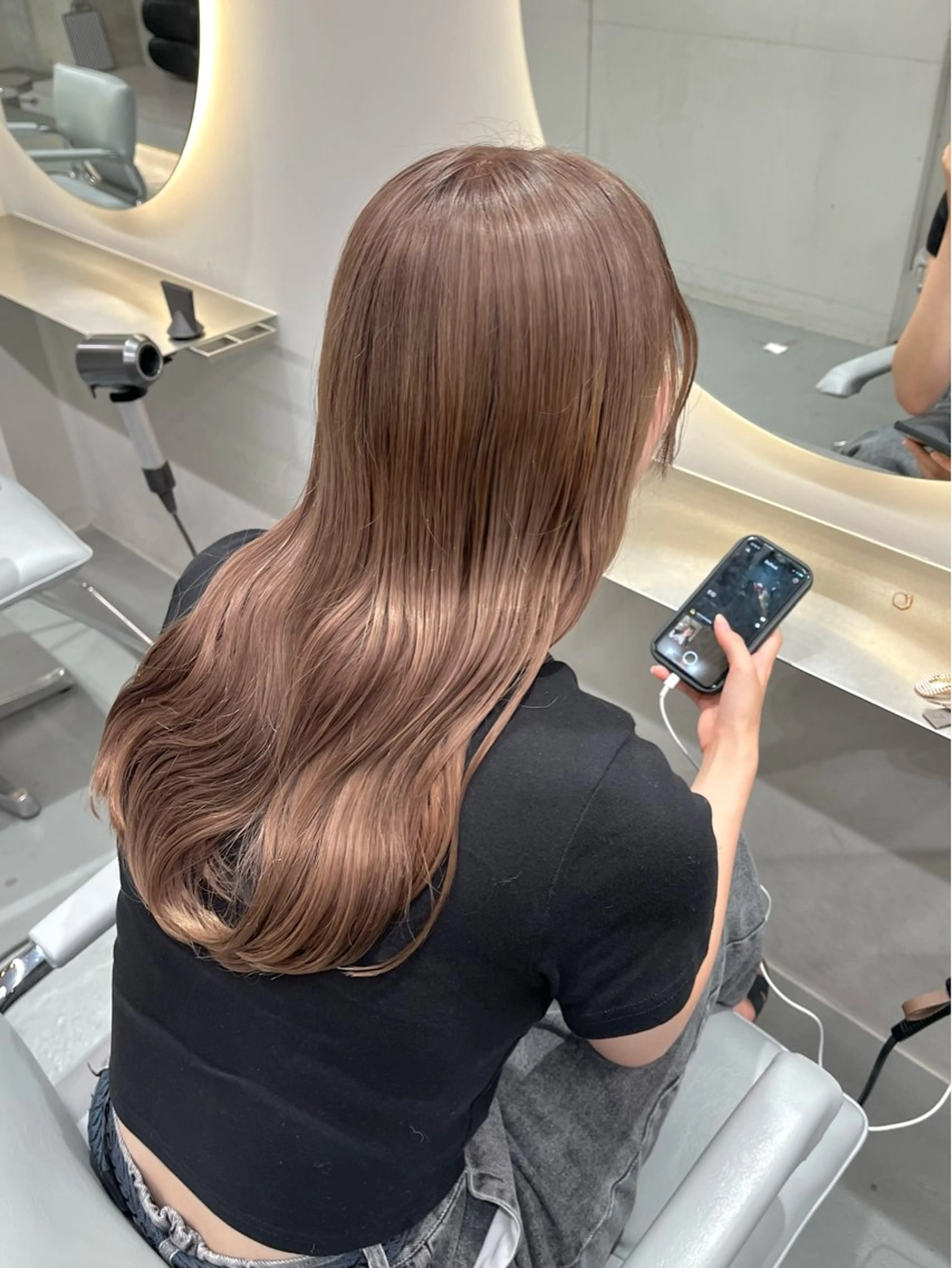 カラー ベージュカラー 艶ブリーチ/表参道 ハイトーン /実乃梨のヘアスタイル