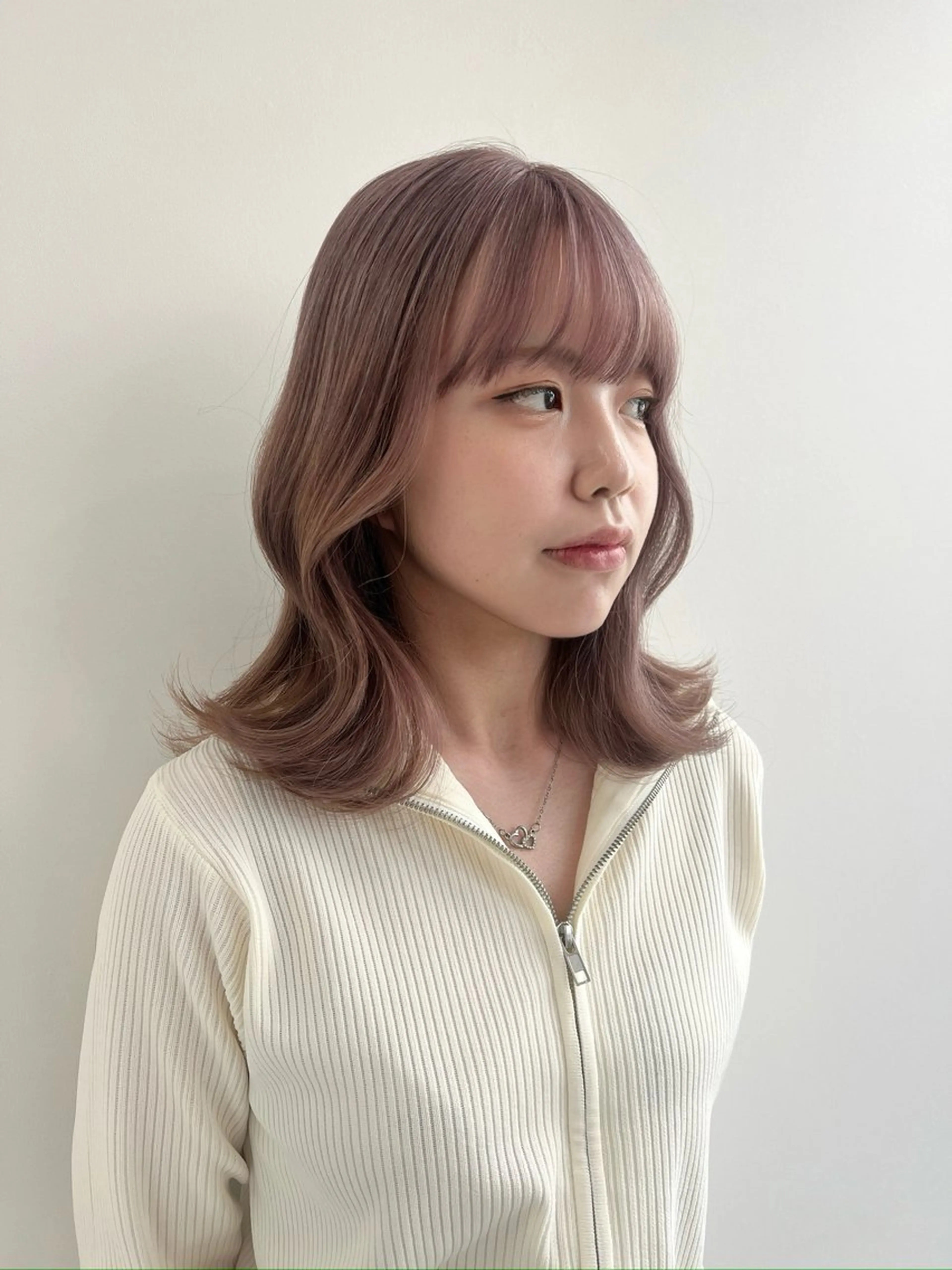 【🍑1日先着1名様限定🍑】カット+ケアカラー+クイックトリートメント【レイヤー/小顔】の写真