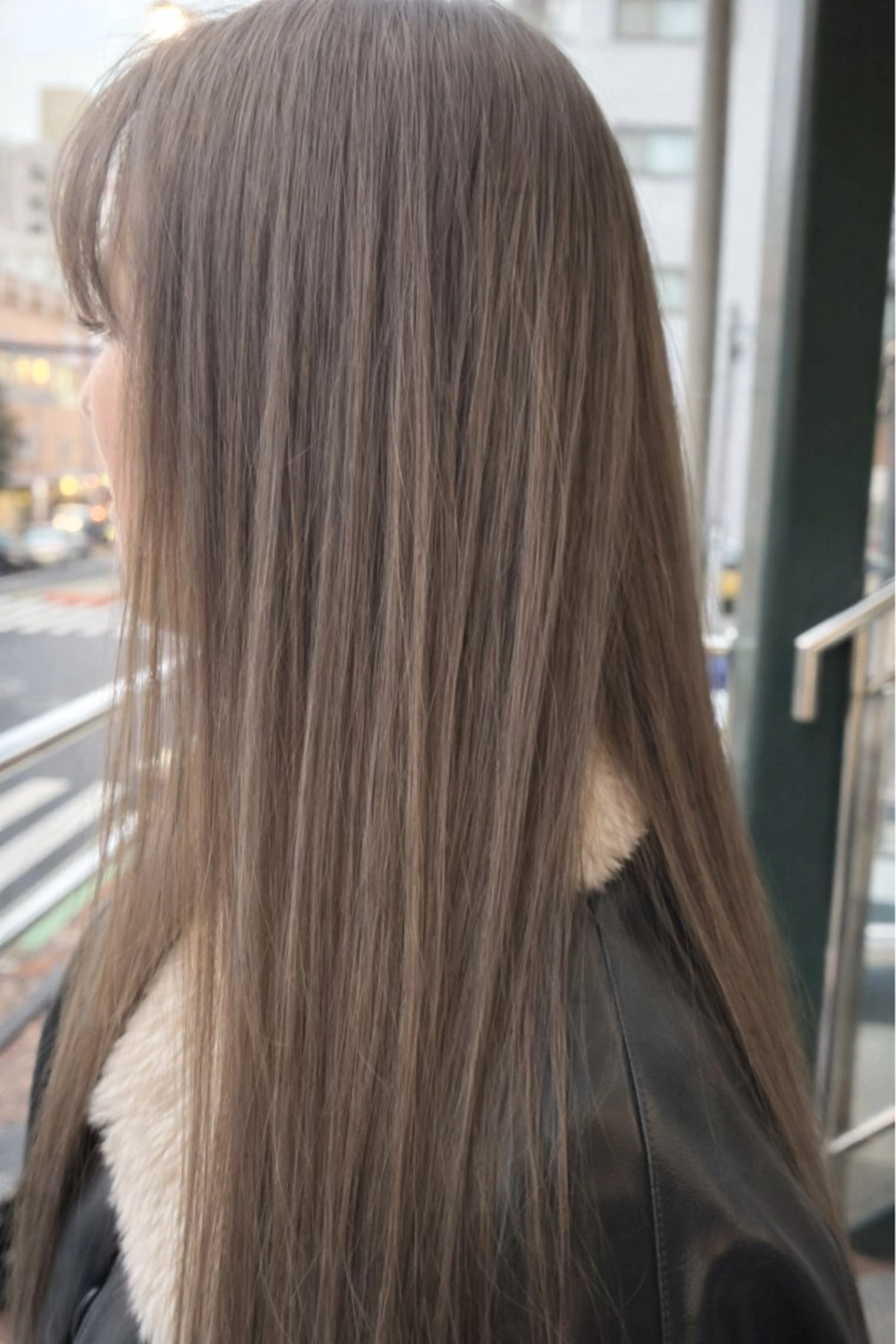 ロング 堀岡 さやかのヘアスタイル