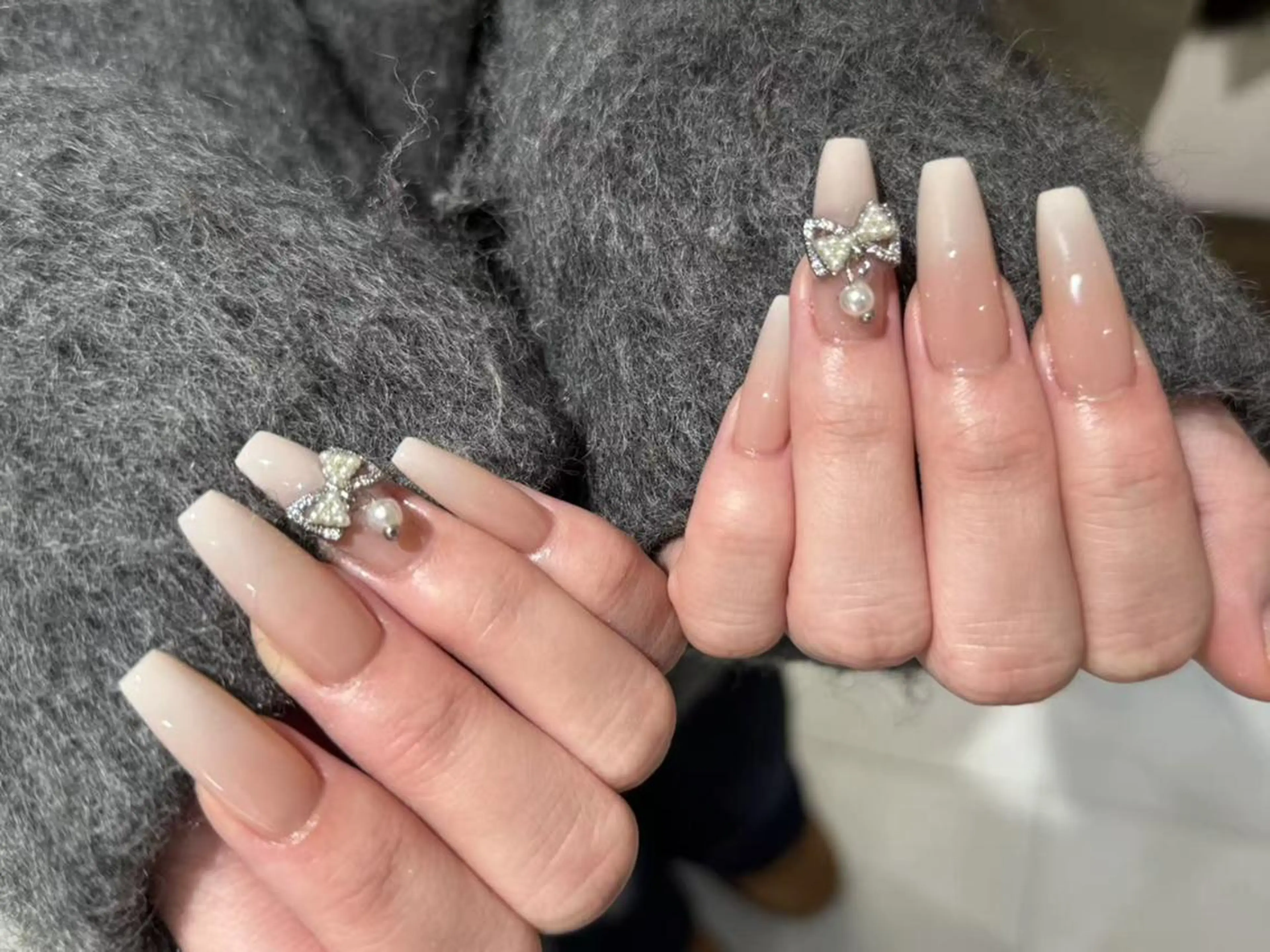 ネイル チークネイル 長さ出し フレンチネイル グラデーション マグネットネイル ハンドネイル ハンドケア ⭐️Syu Rei⭐️のネイルデザイン