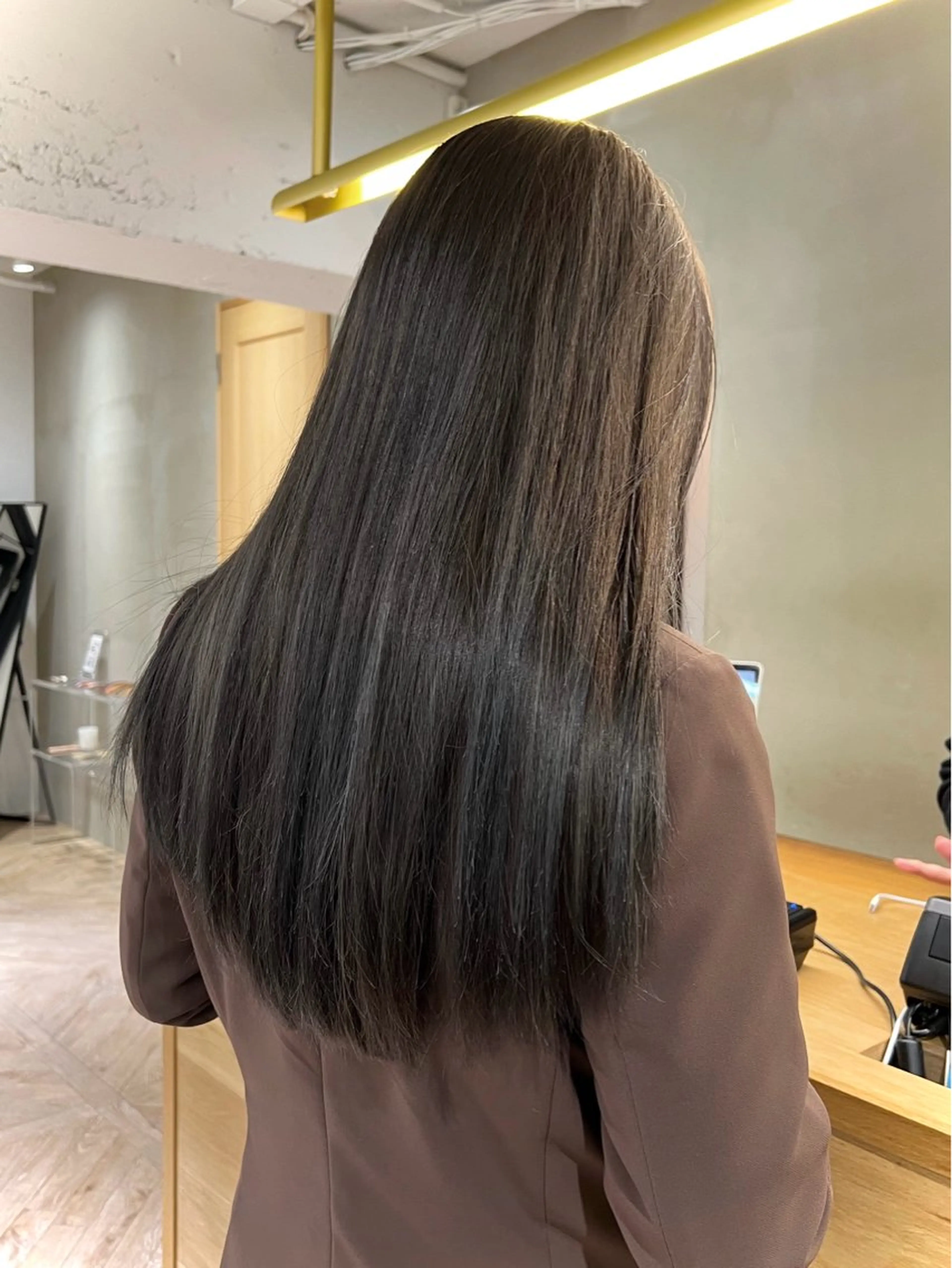 ロング 似合わせレイヤー ＆透明感カラーのヘアスタイル