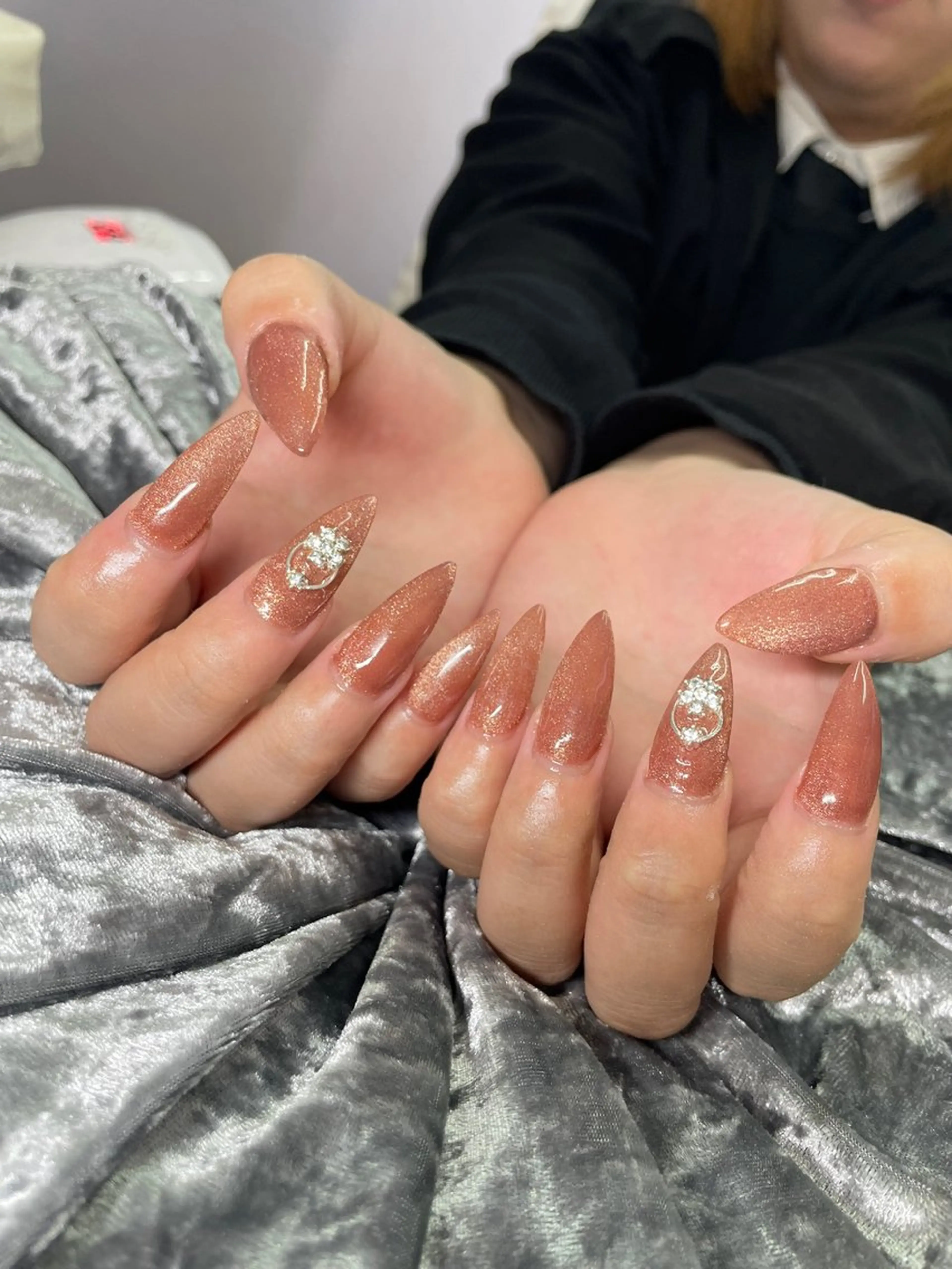 ネイル ハンドネイル Mumu眉毛,ネイル モデル募集中🪄のネイルデザイン