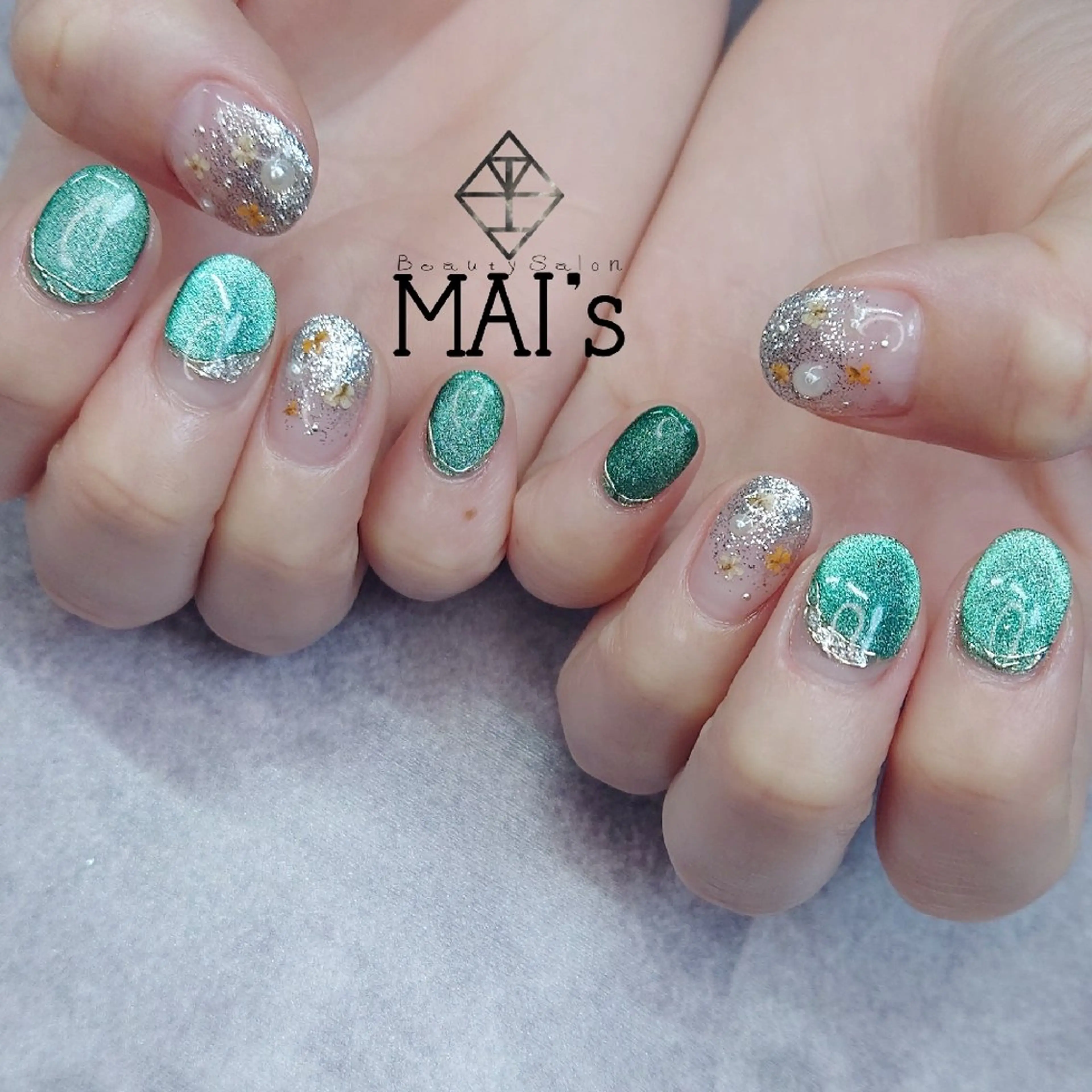 ネイル ハンドネイル ネイリスト Erinaのネイルデザイン