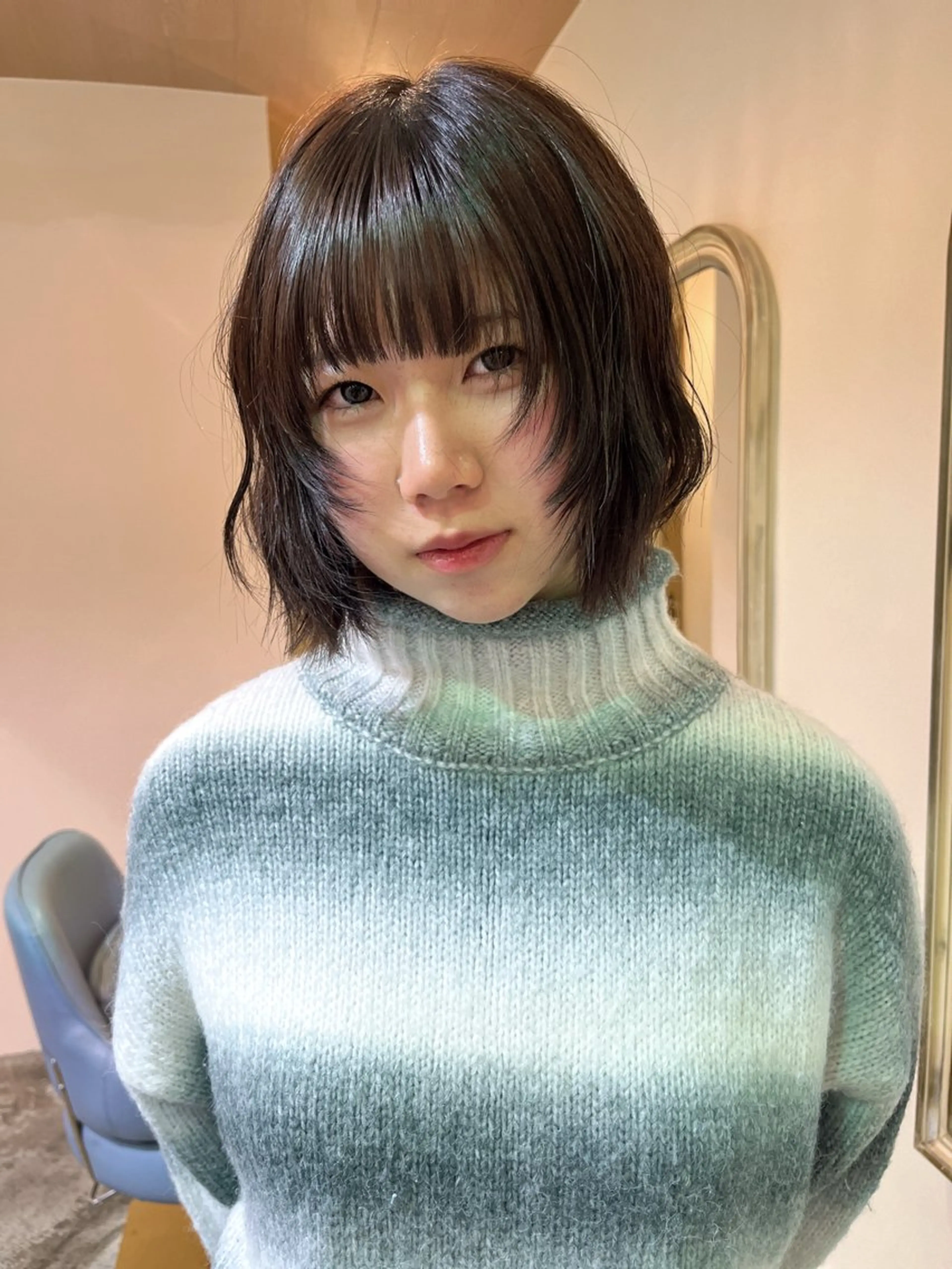 ミディアム 顔周りカット レイヤーカット カットモデル募集🤍 🐇anzuのヘアスタイル