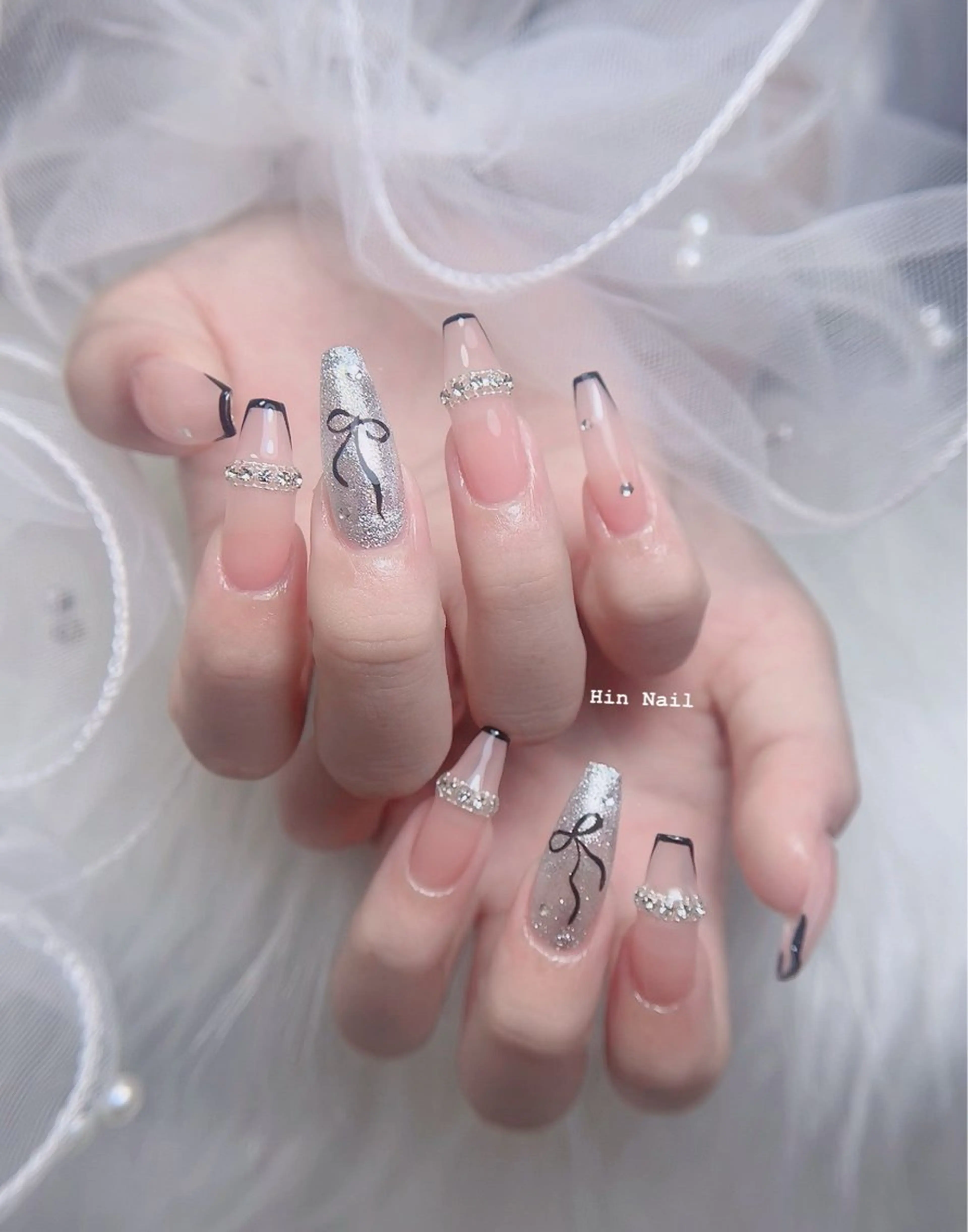 ネイル ハンドネイル Hin Nailsのネイルデザイン
