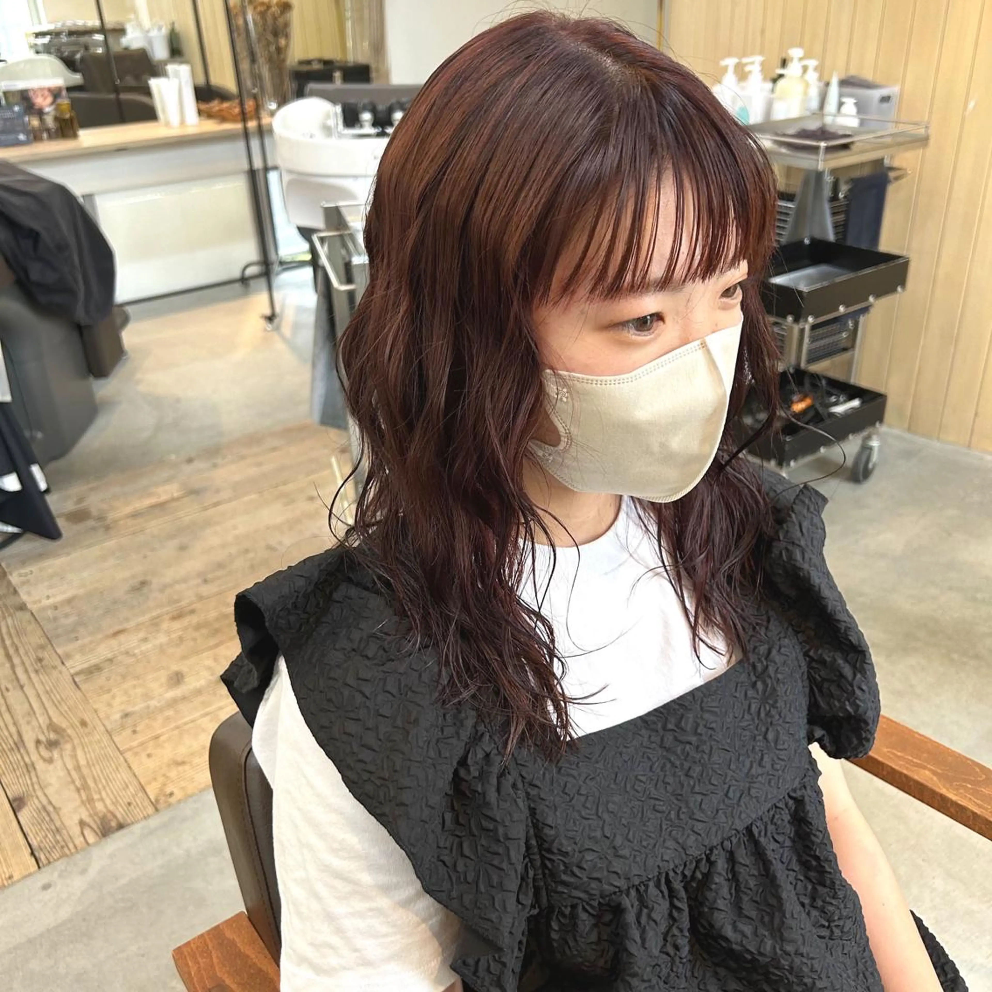 ミディアム カット ヘアカラー トリートメント 綿貫 美雪のヘアスタイル