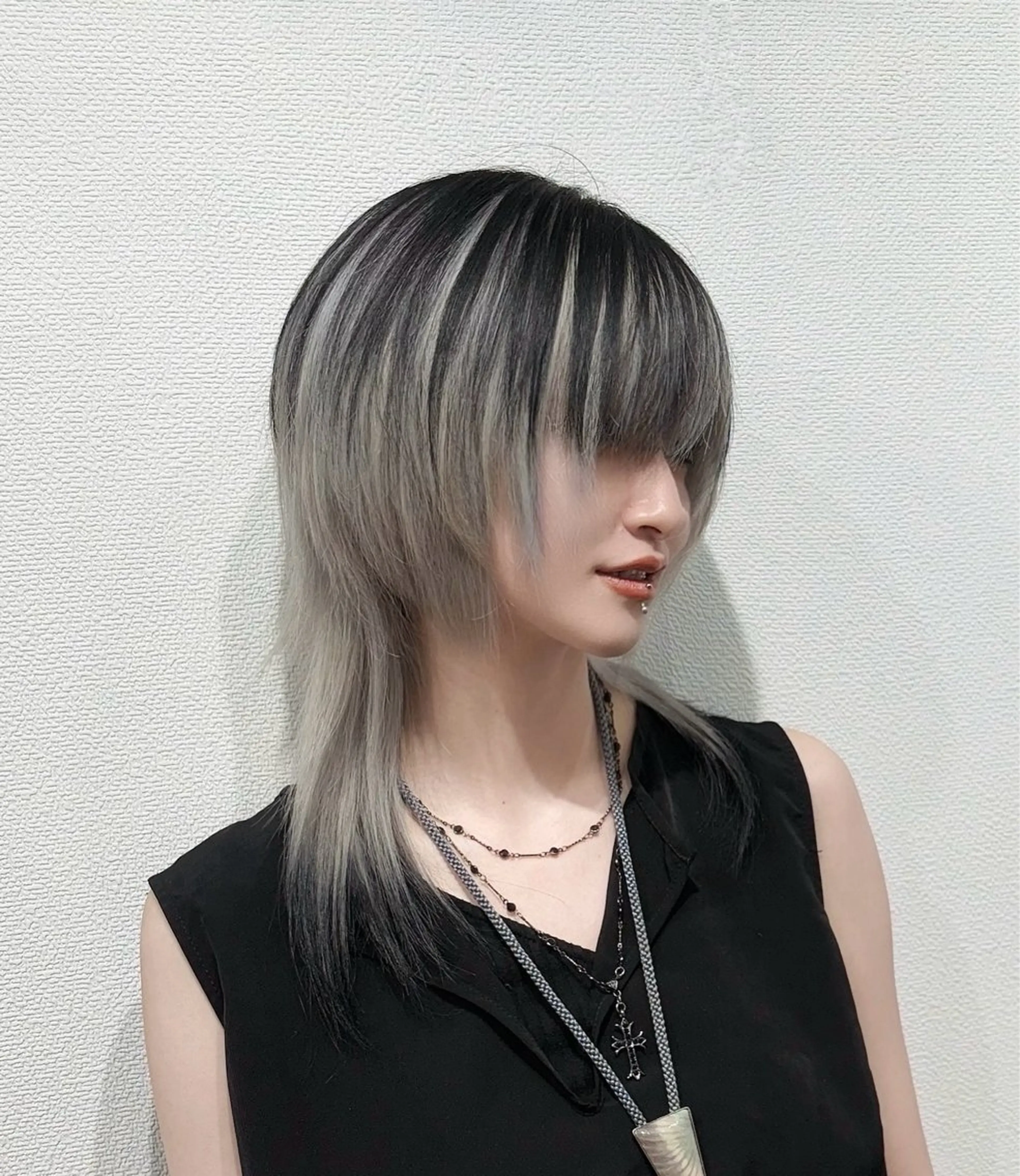 ミディアム ヘアカラー 渡邉 怜のヘアスタイル