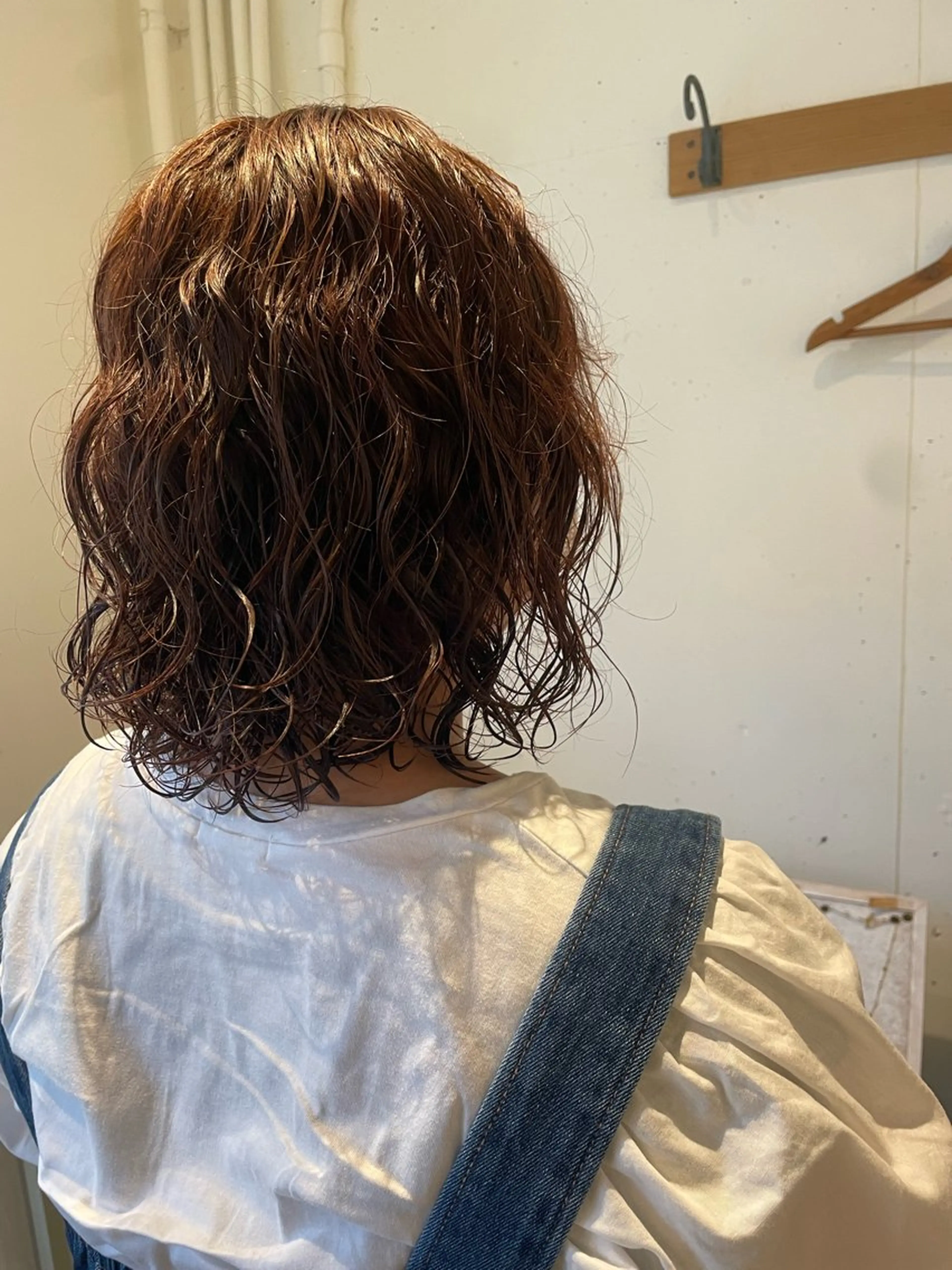 ショート カラー パーマ ヘアアレンジ パーマ 鴫原 亜弥のヘアスタイル