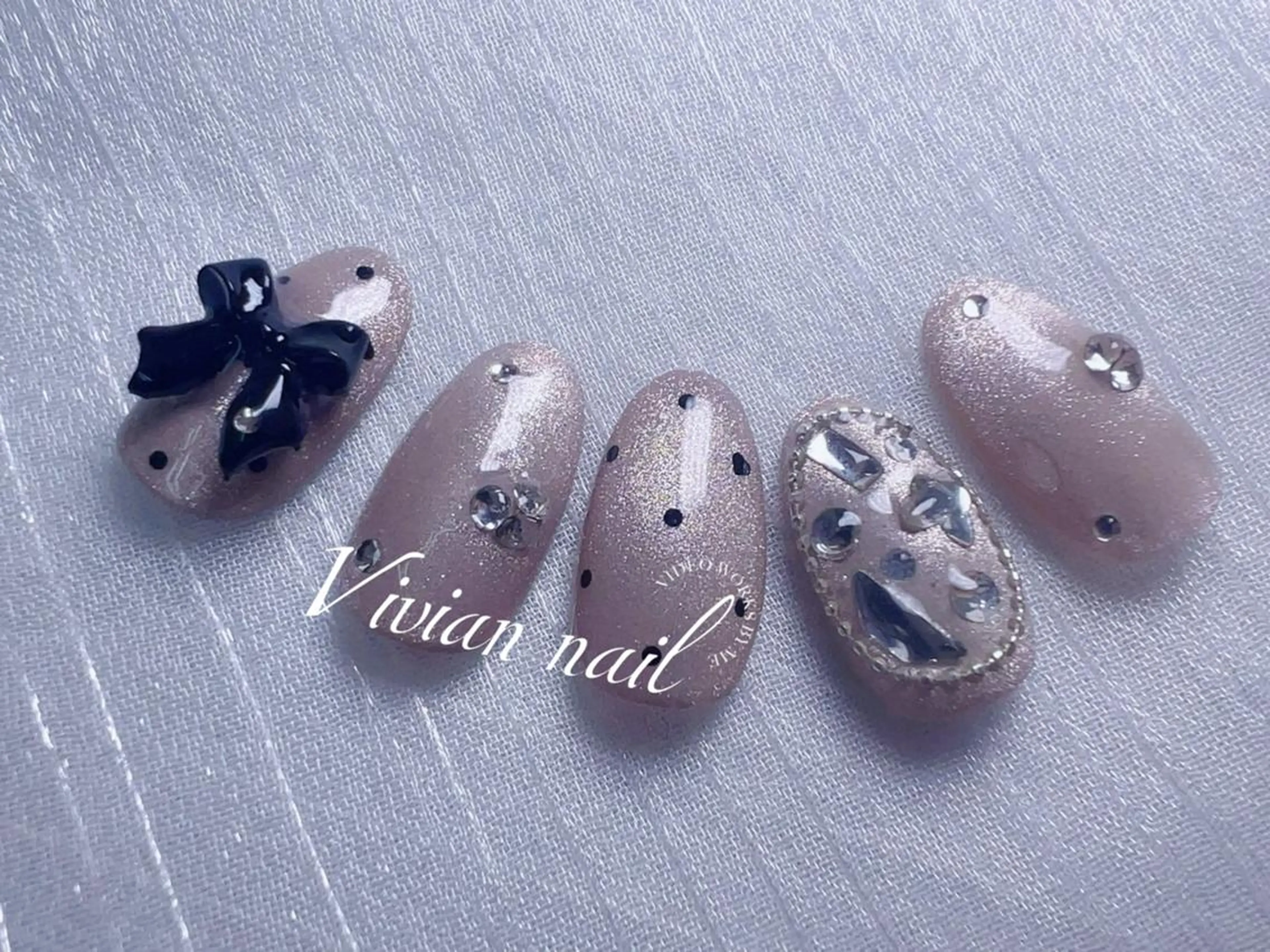 ネイル VIVIAN リサのネイルデザイン