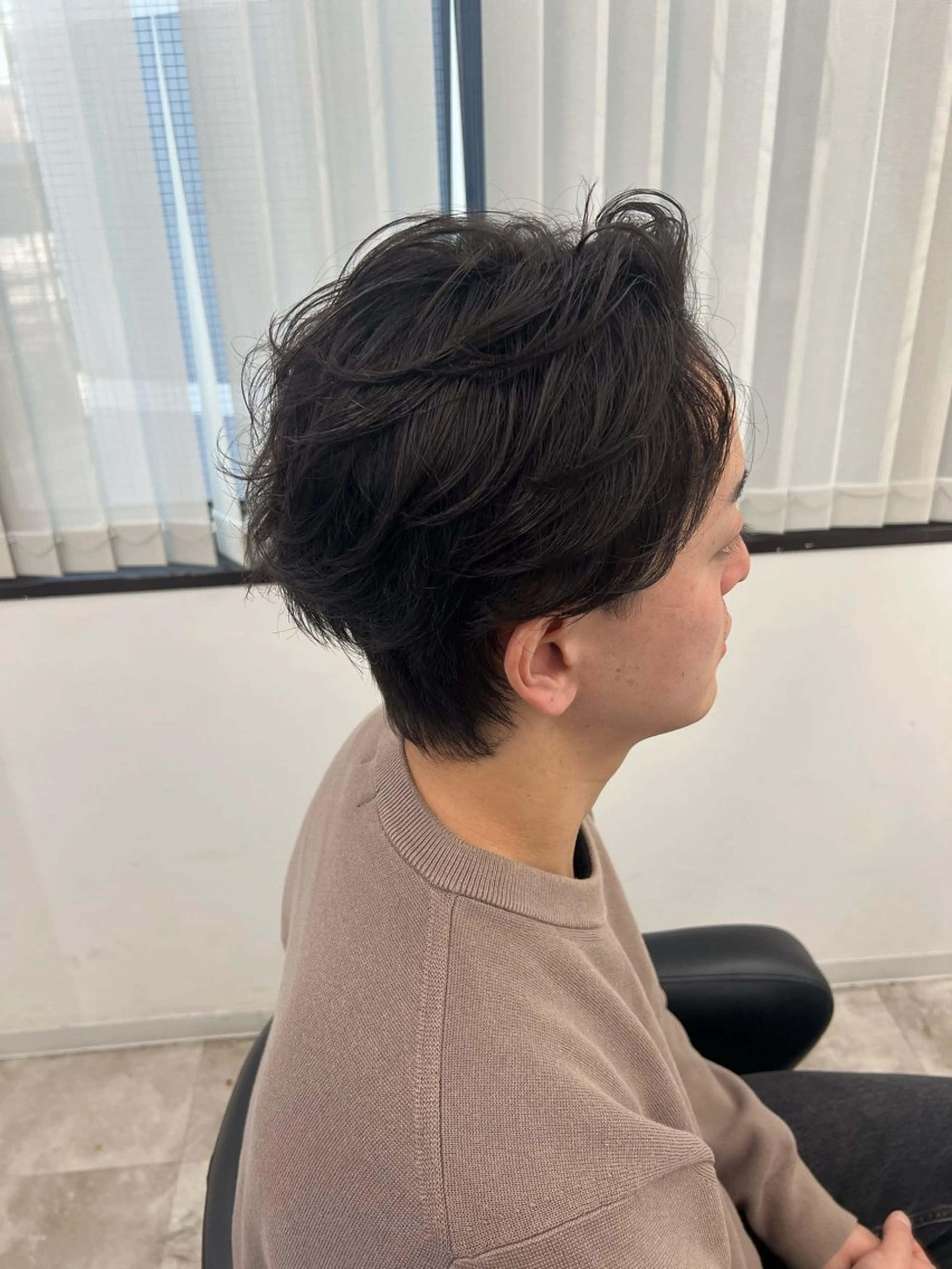 ショート パーマ メンズ フェザーパーマ メンズパーマ Uno. 本気で ヘアに悩む方へ✨のヘアスタイル