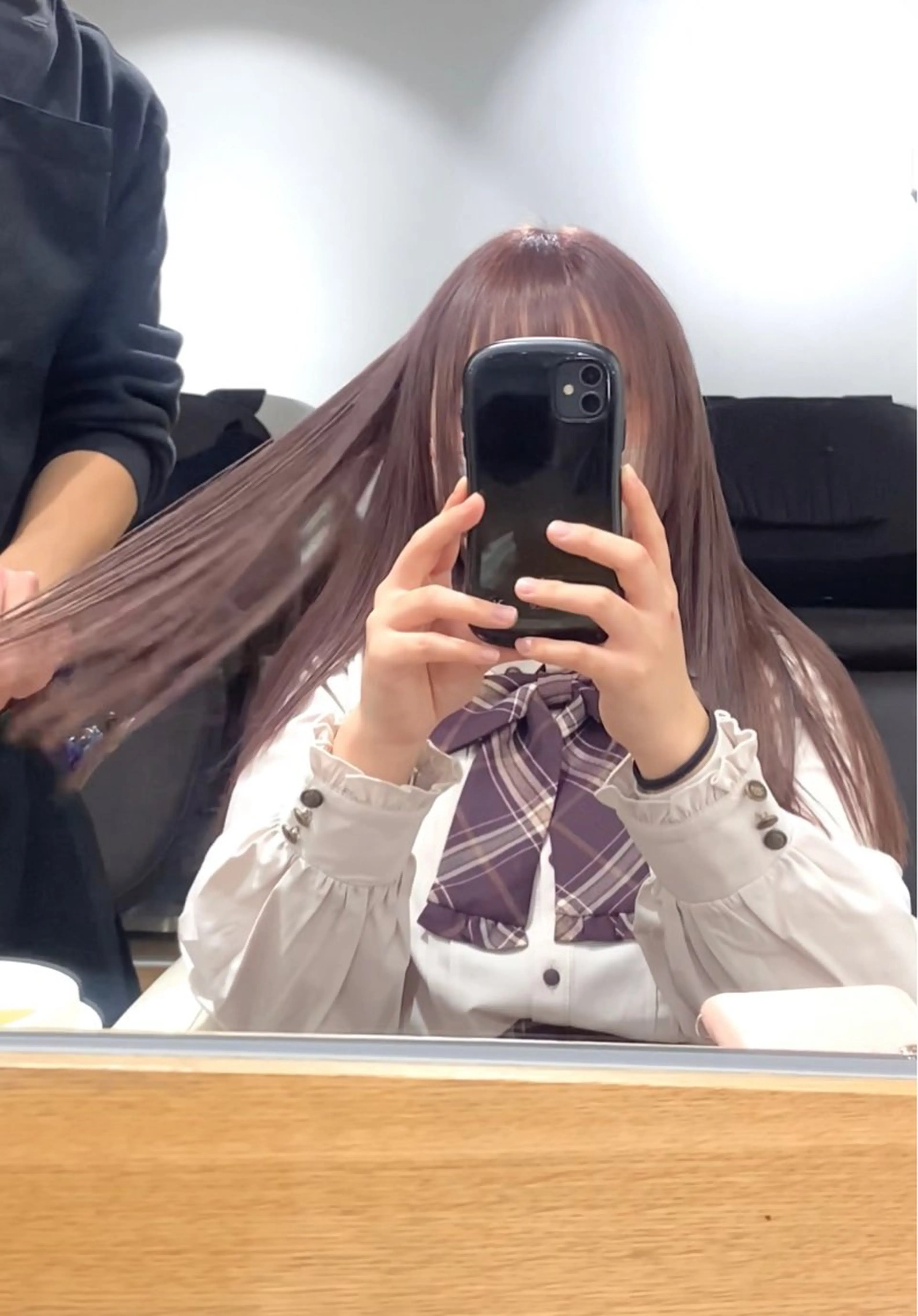 ロング カラー ベージュカラー ブリーチ ケアブリーチ ピンクカラー ピンクベージュ ヘアカラー Kensho 京都駅 ケアブリーチのヘアスタイル