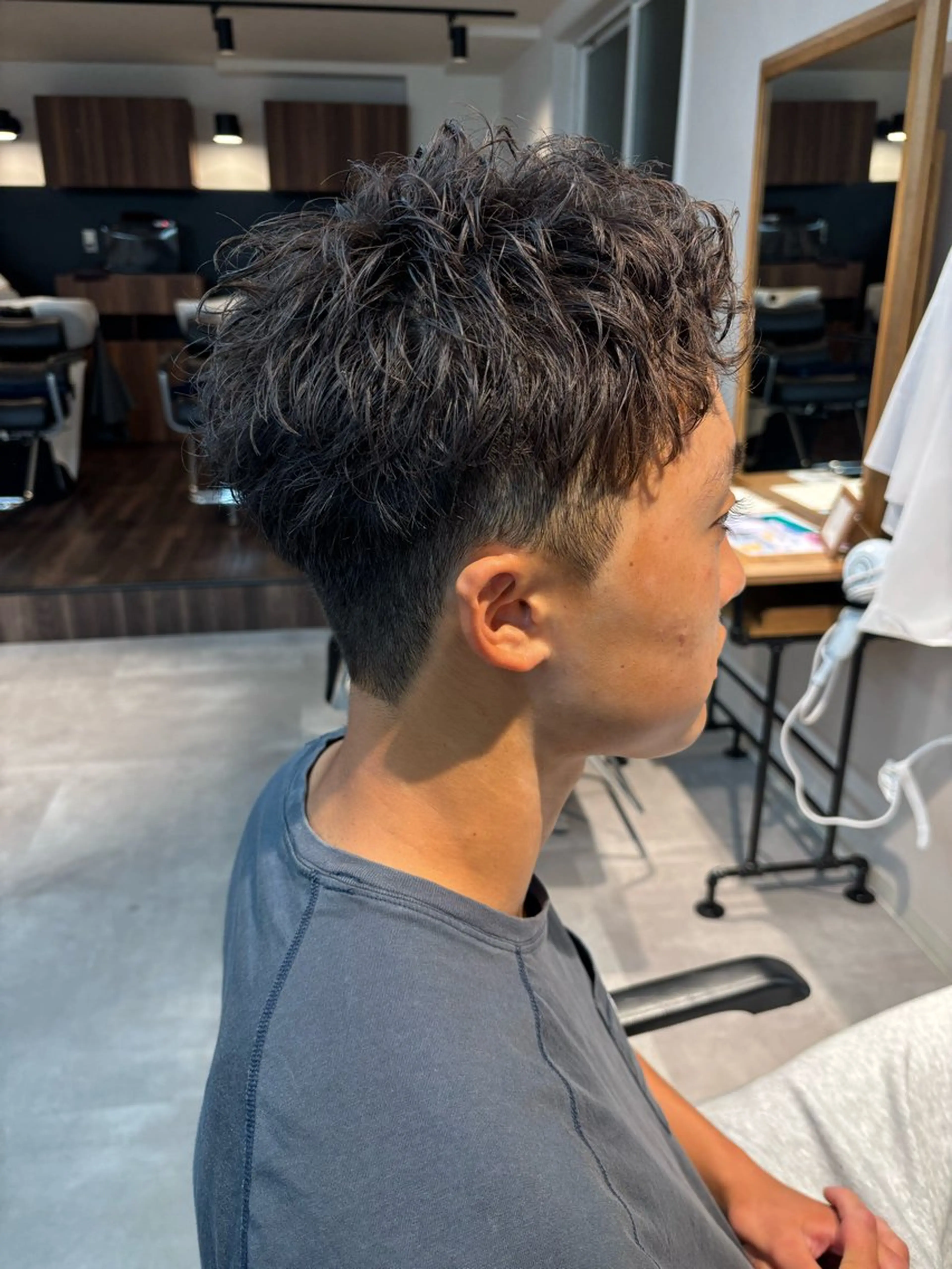 メンズ アップバング ツーブロック カット 保立/フェザーパーマ /メンズカット千葉のヘアスタイル