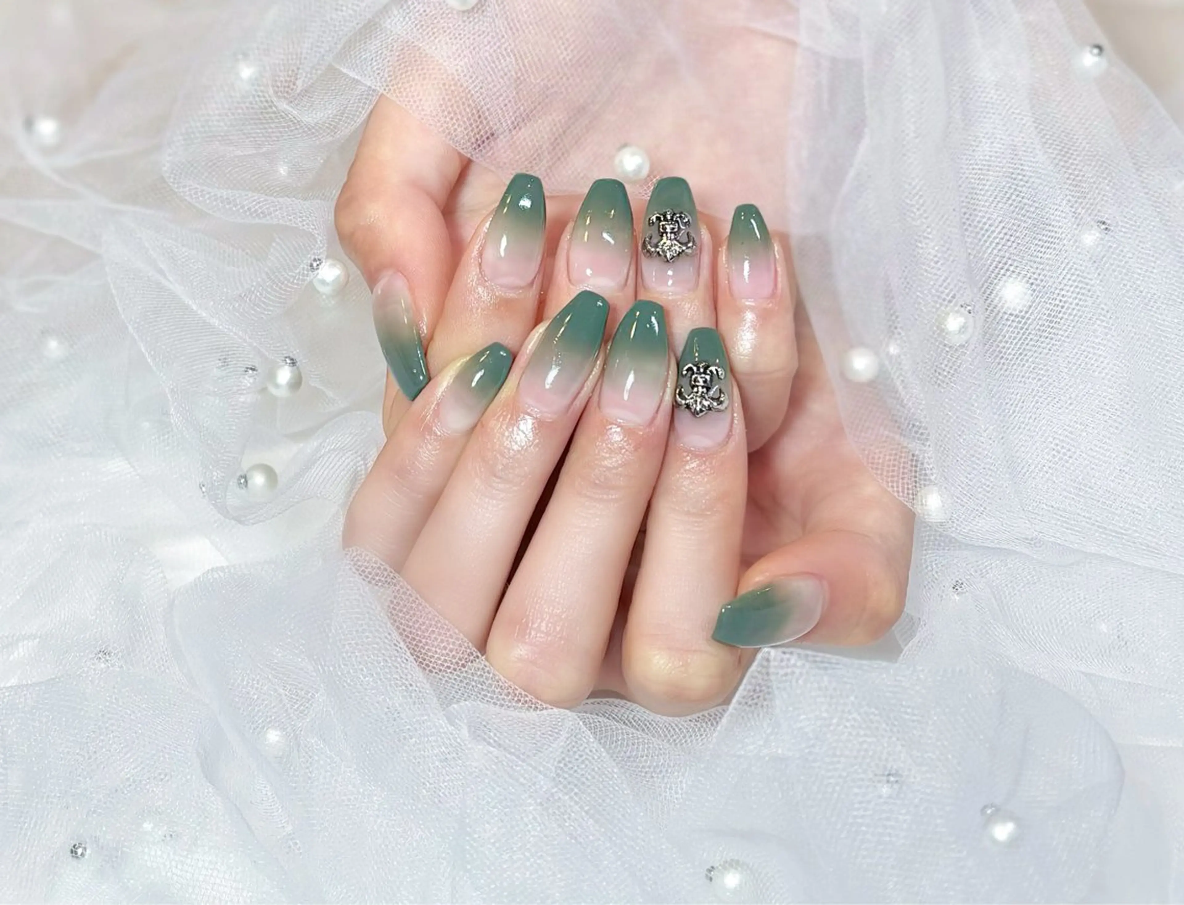 ネイル グラデーション 韓国ネイル ワンカラーネイル 【chatnoir】 MIYUのネイルデザイン