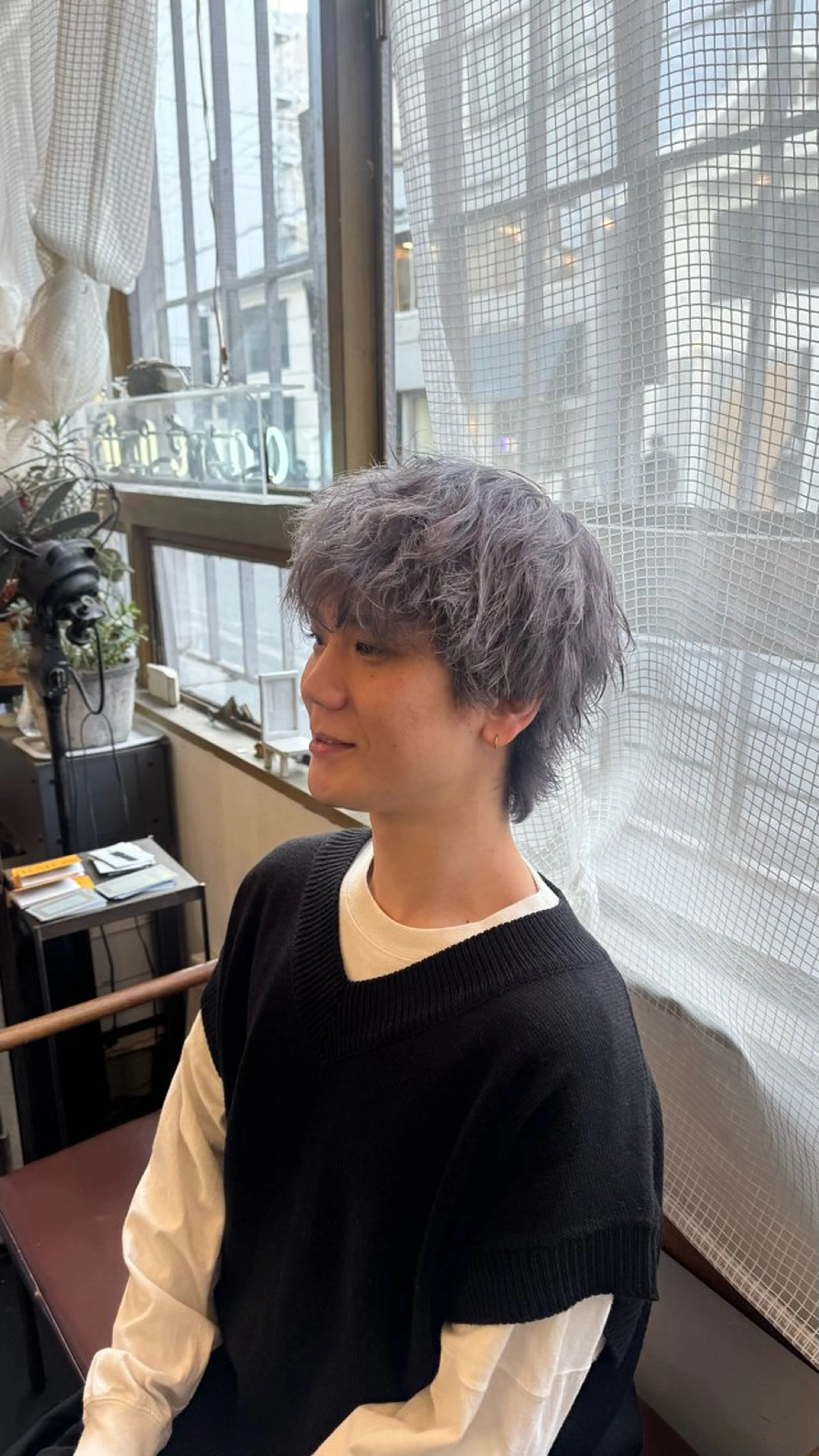 カラー 松谷 美和のヘアスタイル