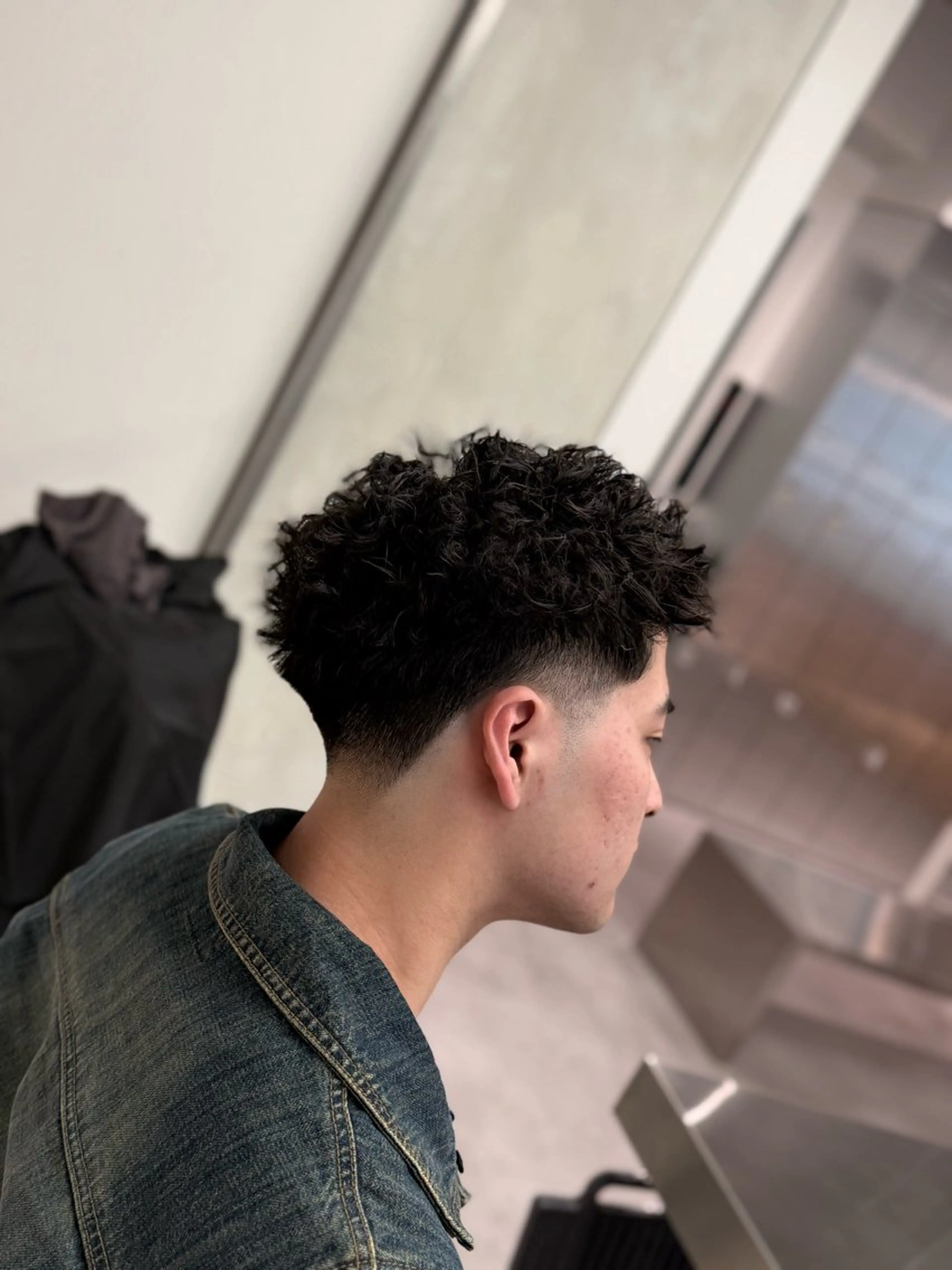 ショート パーマ メンズ フェードカット メンズパーマ スパイラルパーマ カット パーマ トリートメント MEN’S SALON HAVANA所属・渋谷/パーマ /フェード/ 千尋のヘアスタイル