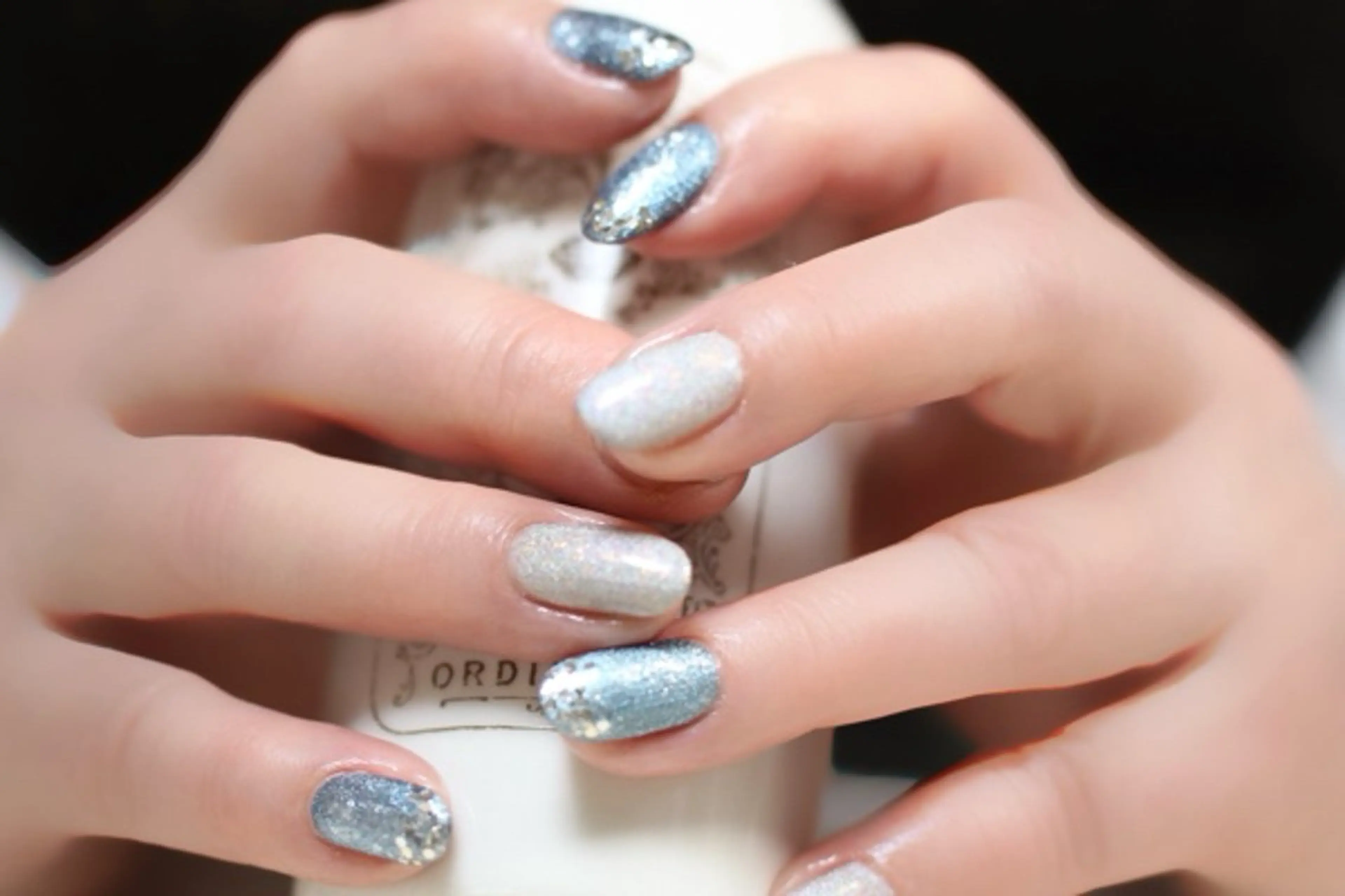 ネイル ジェルネイル ラメ(グリッター) マグネットネイル ママリンド　志村坂上店所属・しみ えんのネイルデザイン