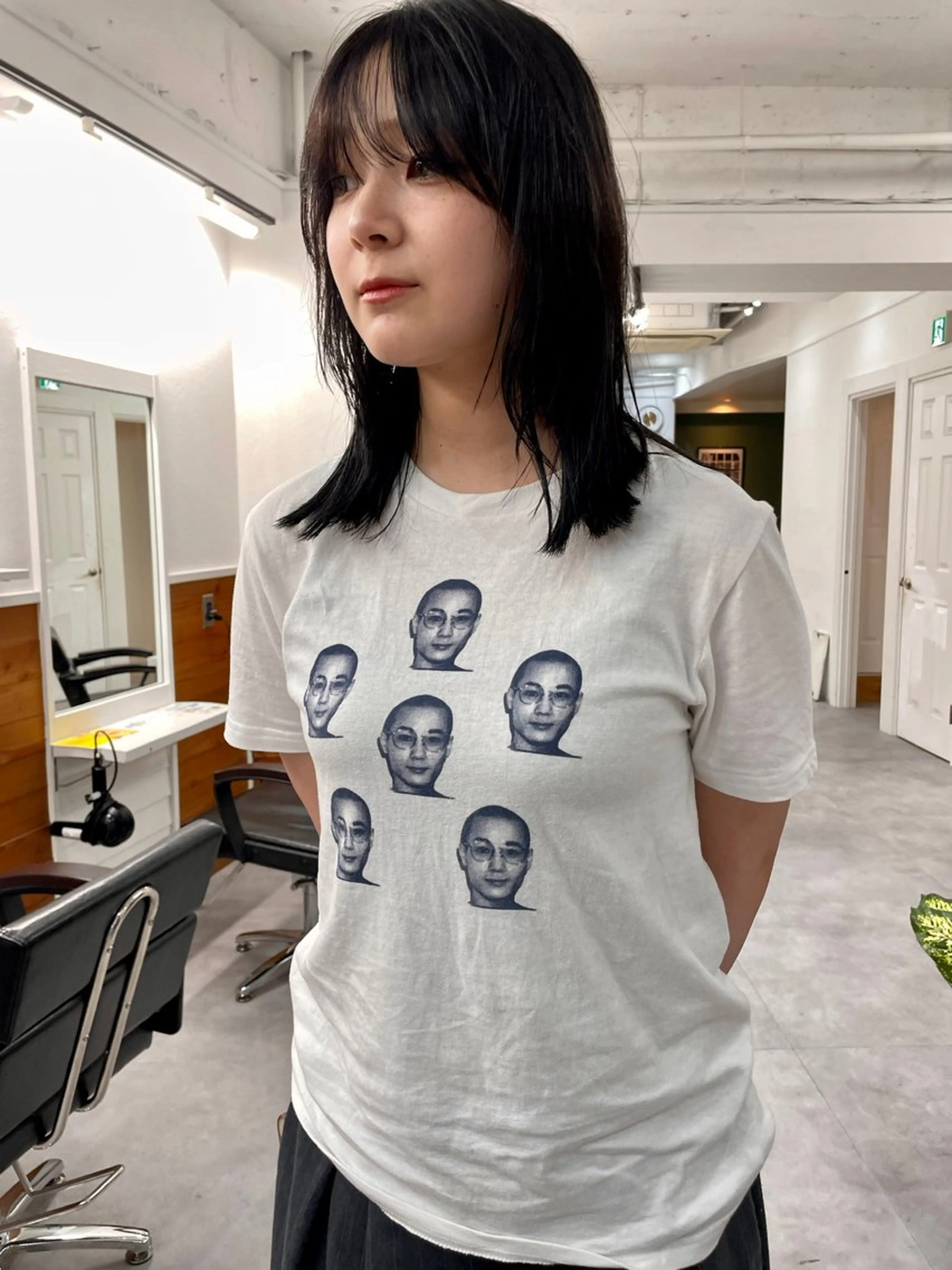 ミディアム カラー ダークグレー レイヤーカット カット ヘアカラー トリートメント レイヤー/似合わせ TAKUYAのヘアスタイル