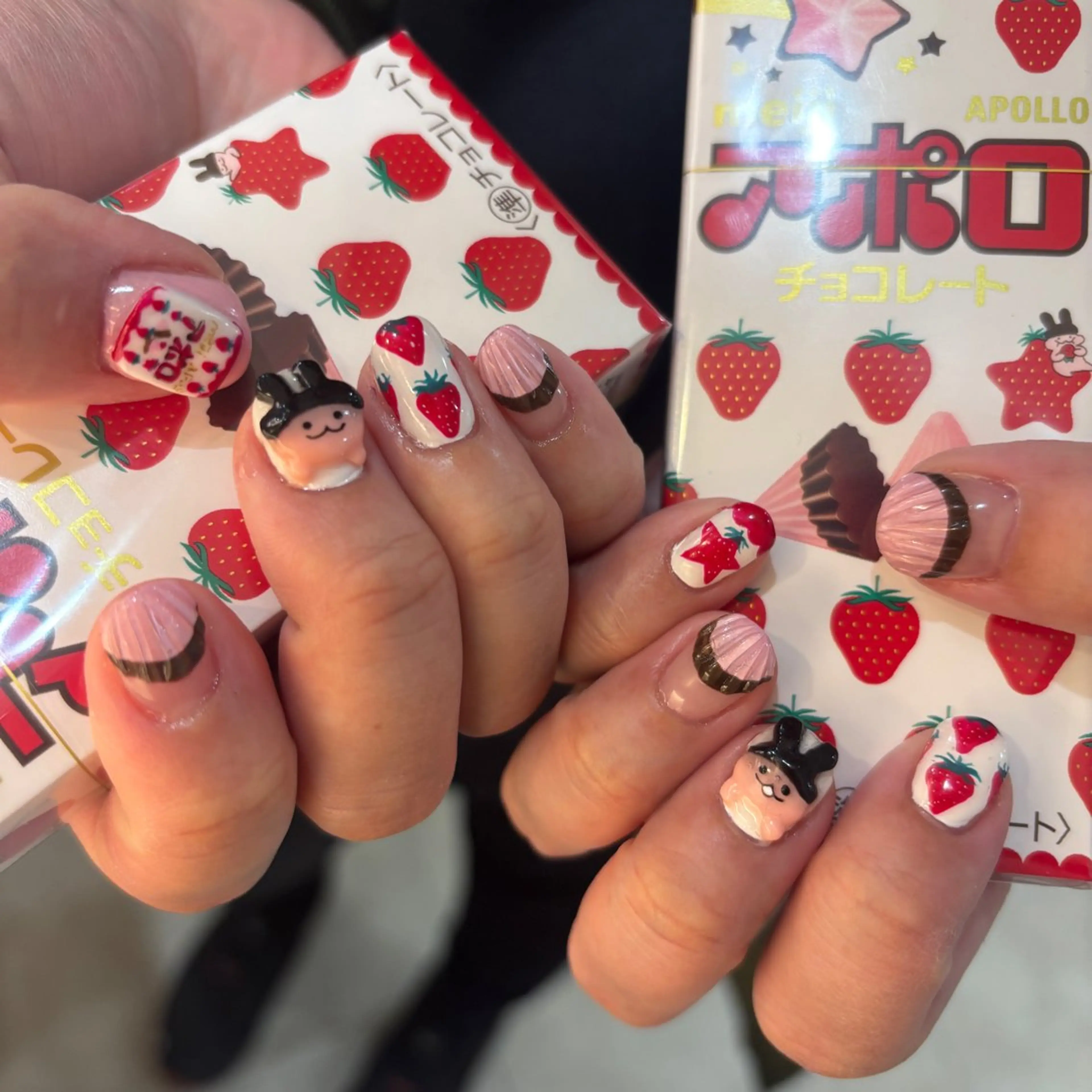 ネイル ハンドネイル フットネイル 栗田 ゆう子のネイルデザイン