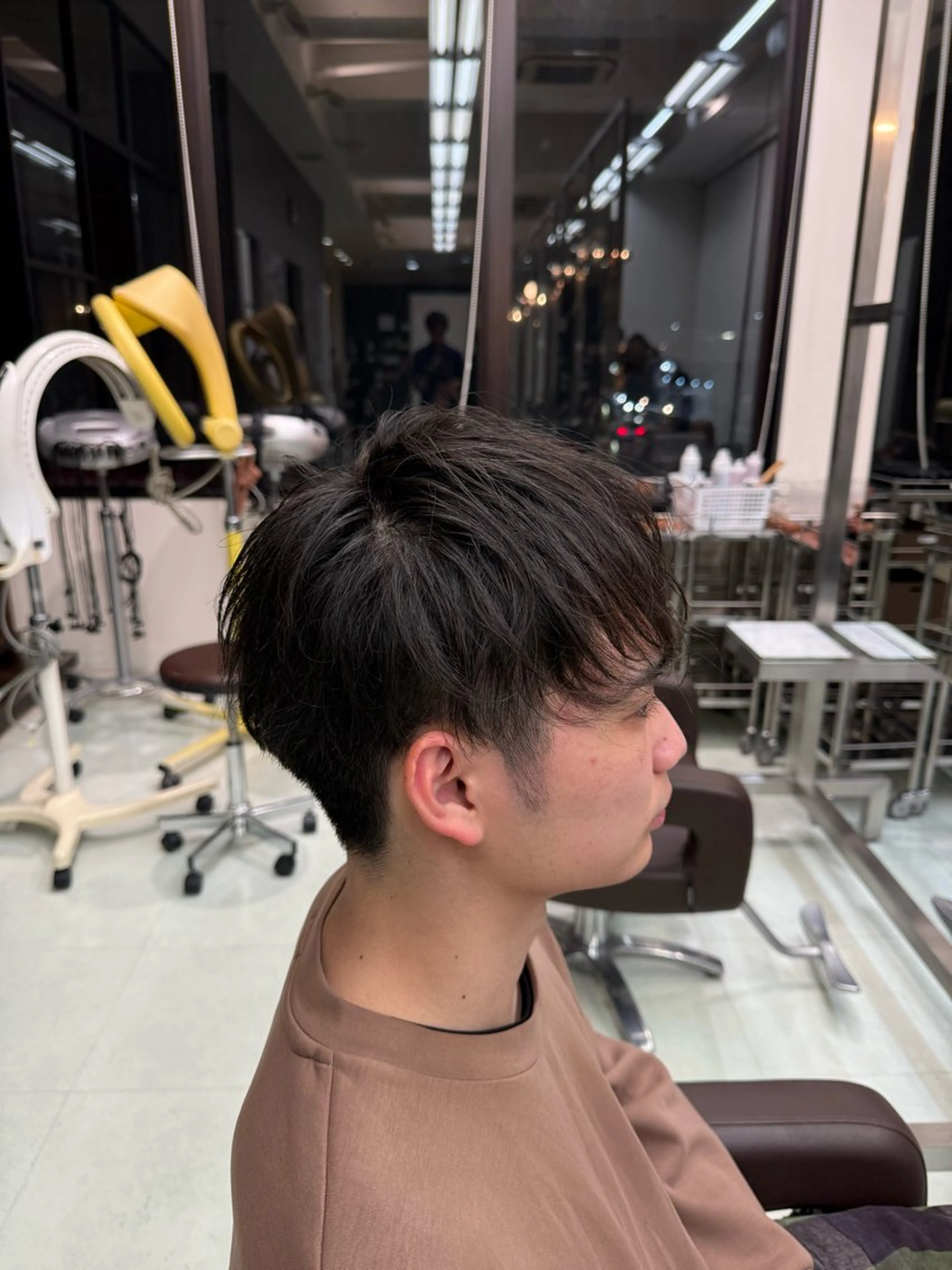 メンズ カット 新井優馬｜縮毛矯正/ 地毛風ストレートのヘアスタイル