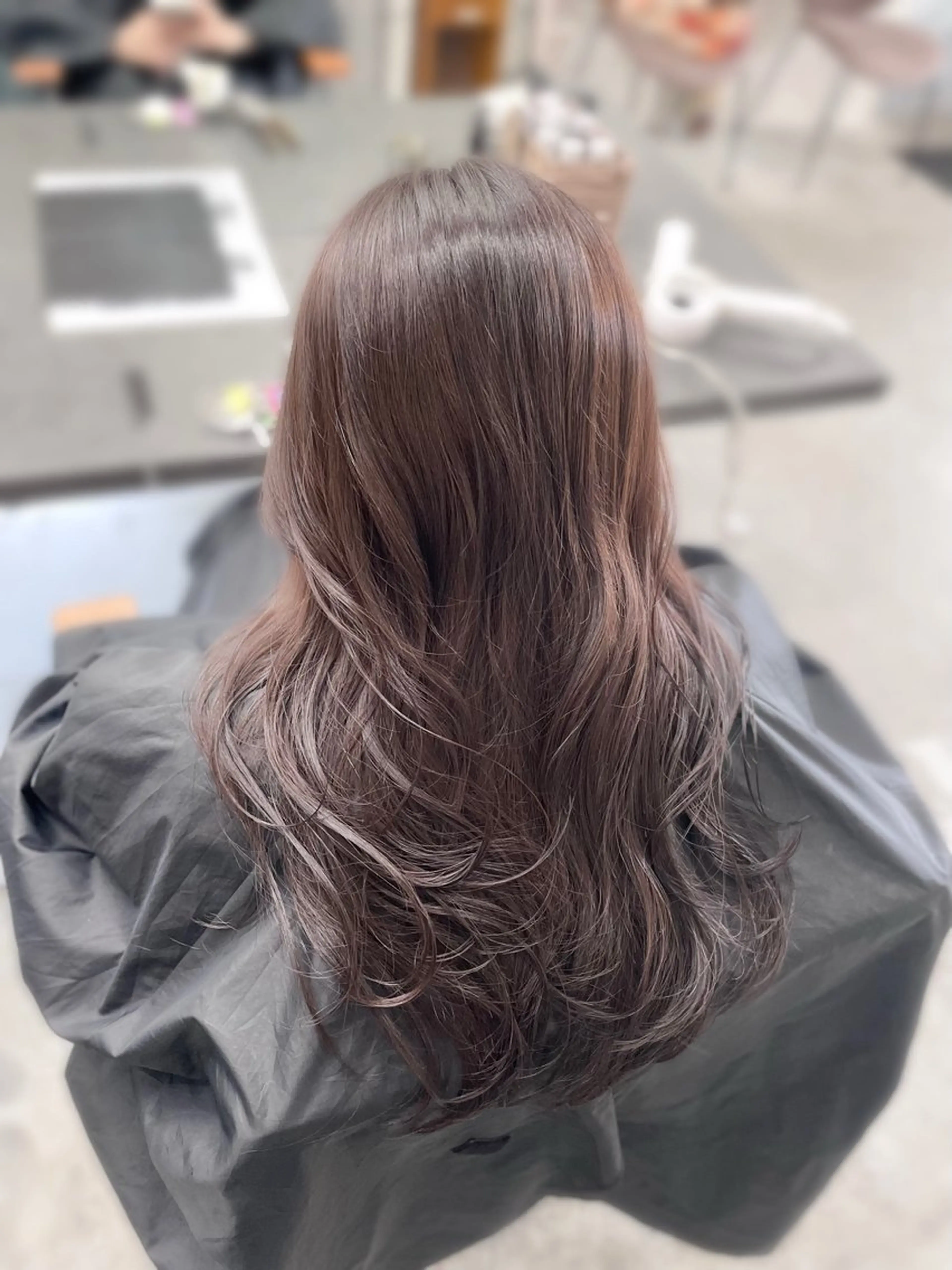 ロング カラー ブラウンカラー 透明感カラー ラベンダーカラー レイヤーカット カット ヘアカラー nico麻生 加賀谷 すみれのヘアスタイル