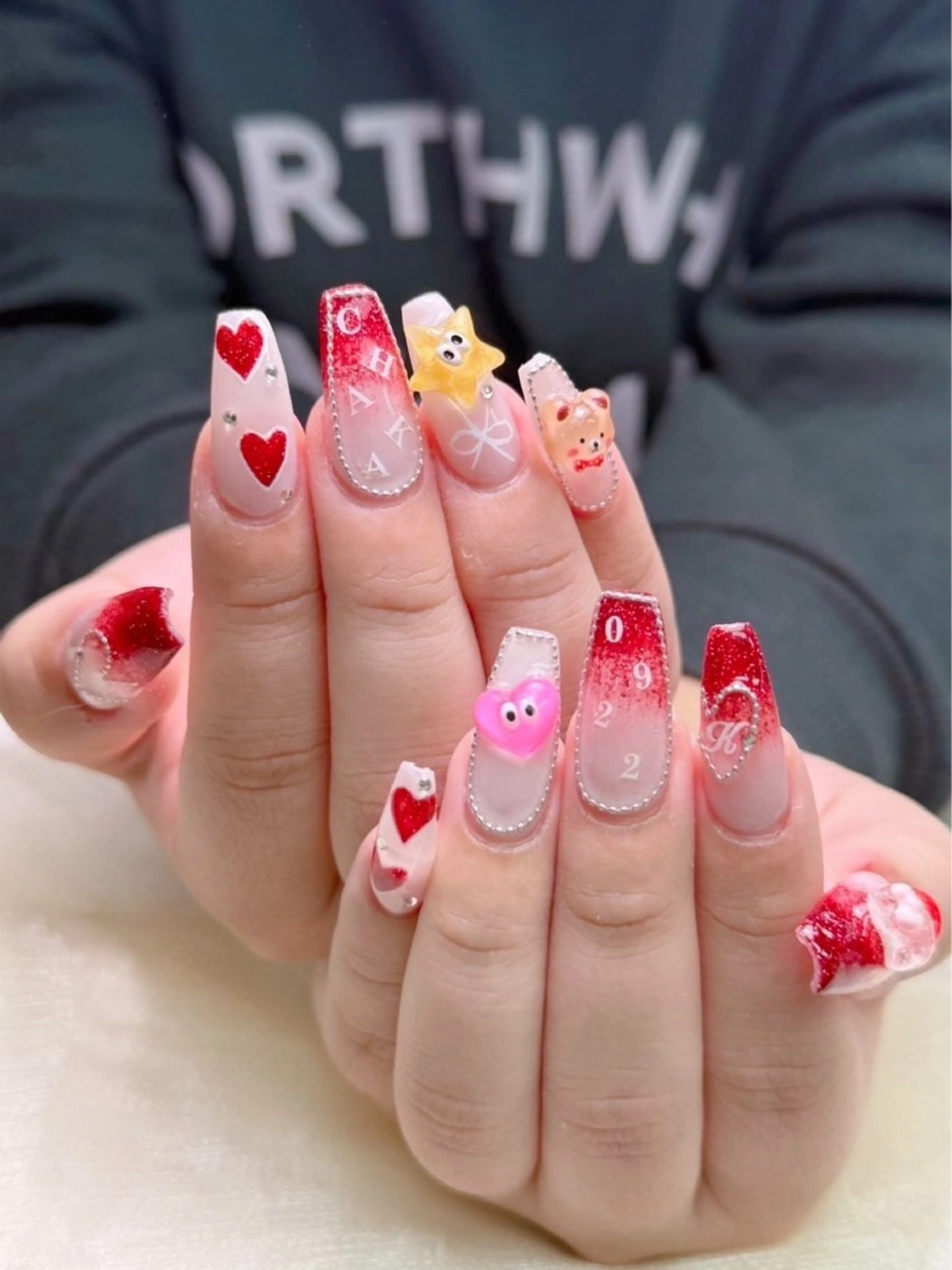 ネイル ハンドネイル lucky nail 歌舞伎町のネイルデザイン