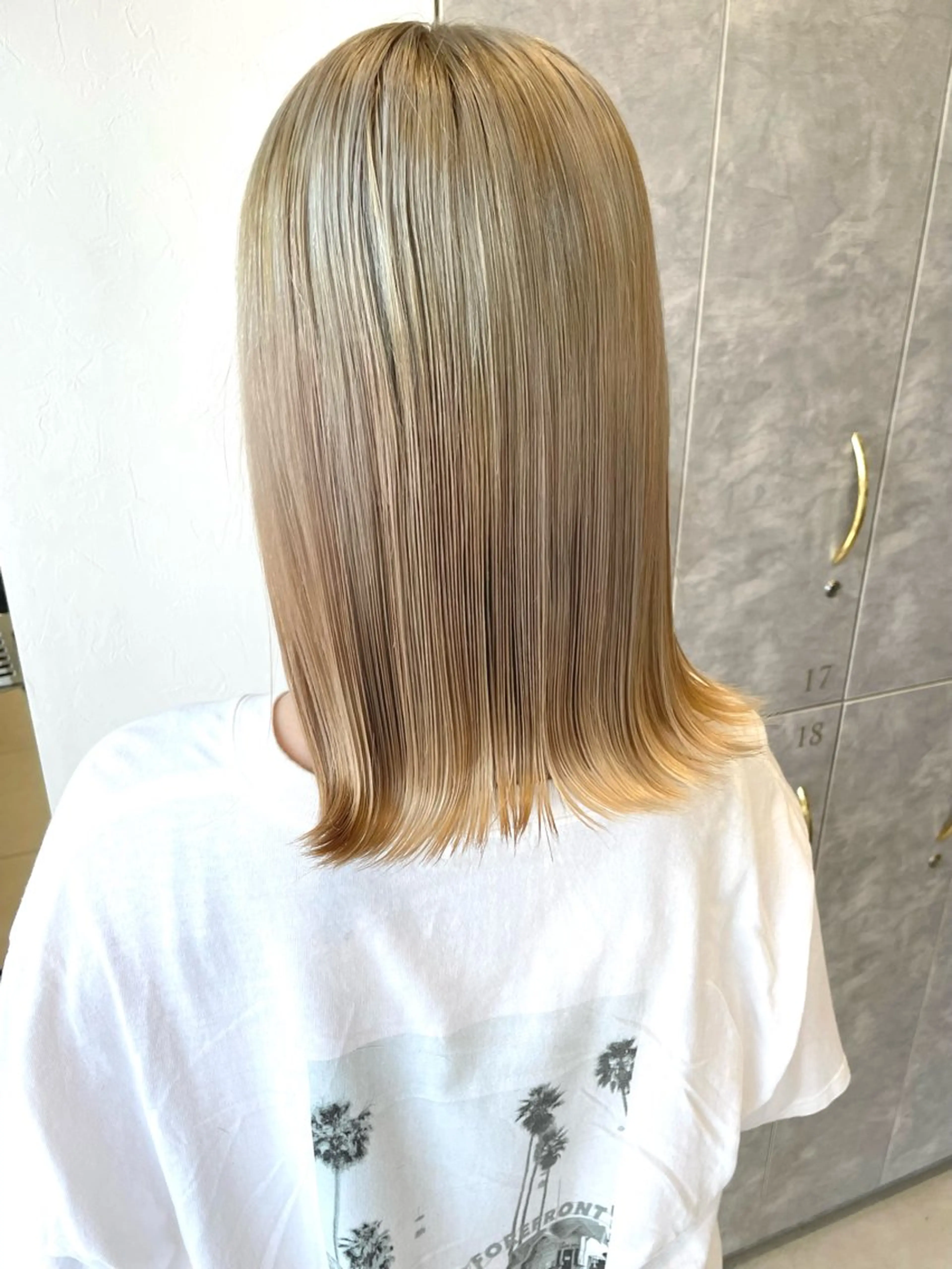 セミロング カラー 顔まわり/インナー カラー/　syuriのヘアスタイル