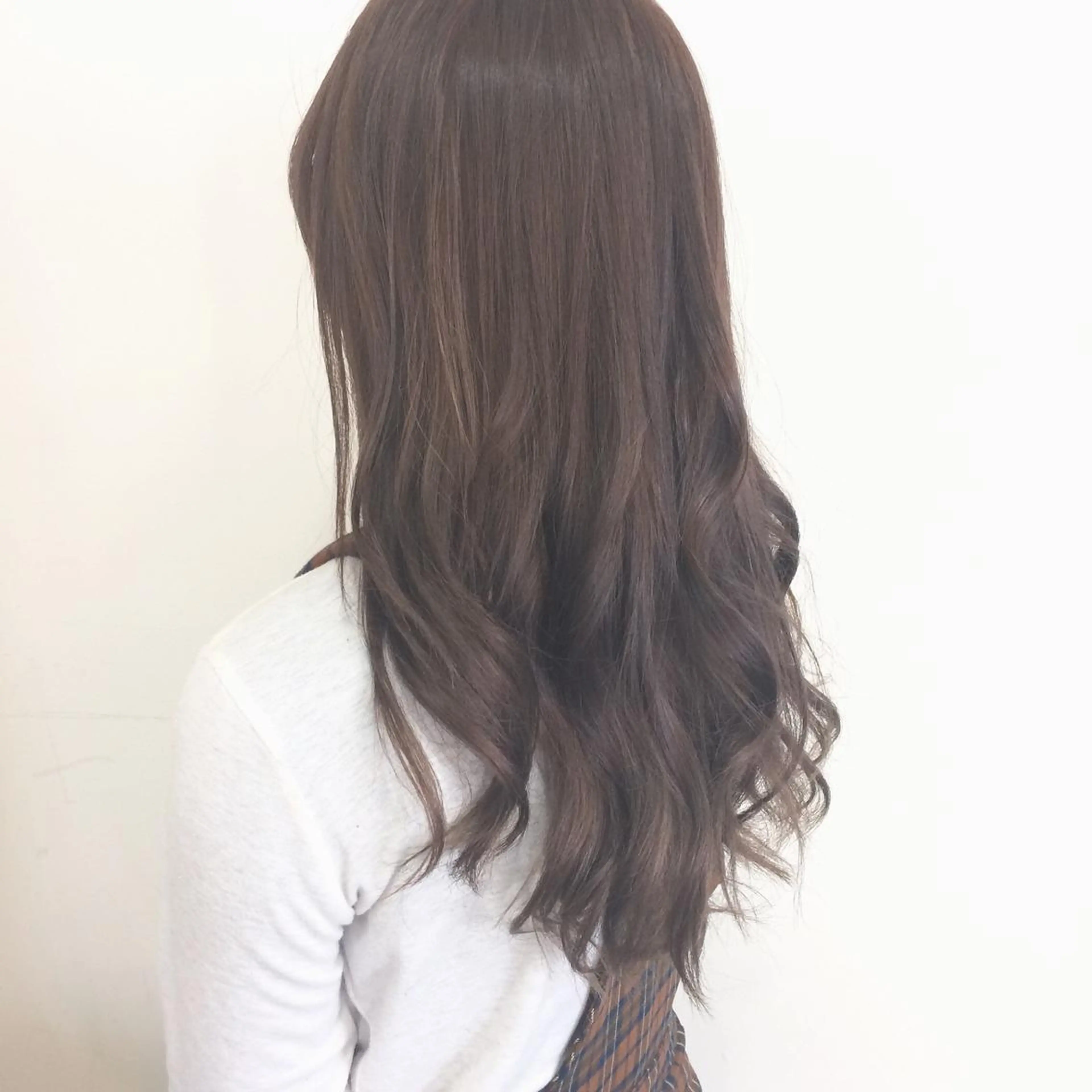 ショート ミディアム セミロング ロング カラー パーマ ヘアアレンジ メンズ 岡田 杏のエステ・リラクイメージ