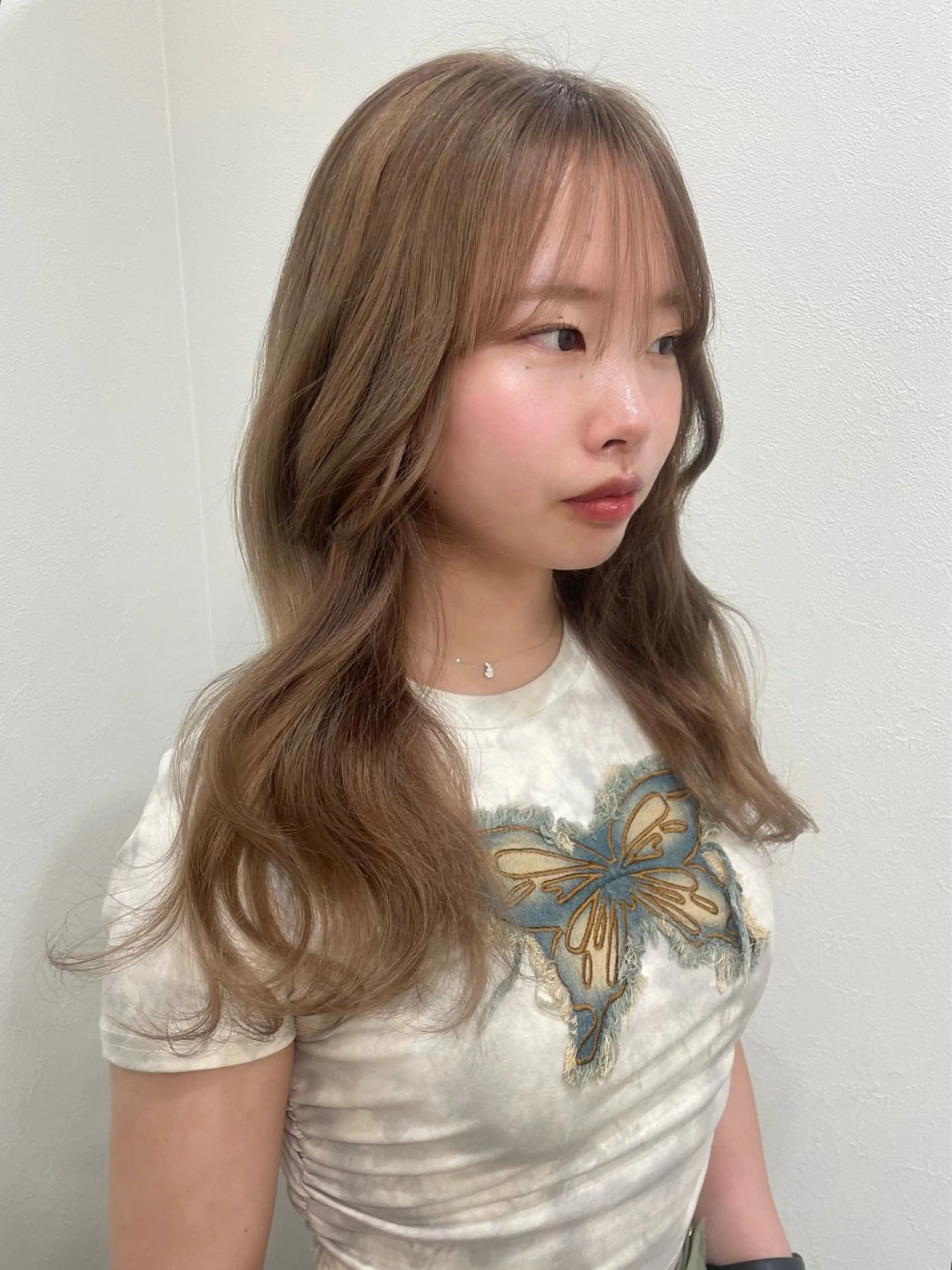 ロング カラー バレイヤージュ ベージュカラー ブリーチ ハイライトカラー ハイライト ヘアカラー トリートメント hair salon Lihina所属・韓国ヘア🇰🇷 FUMINAのヘアスタイル