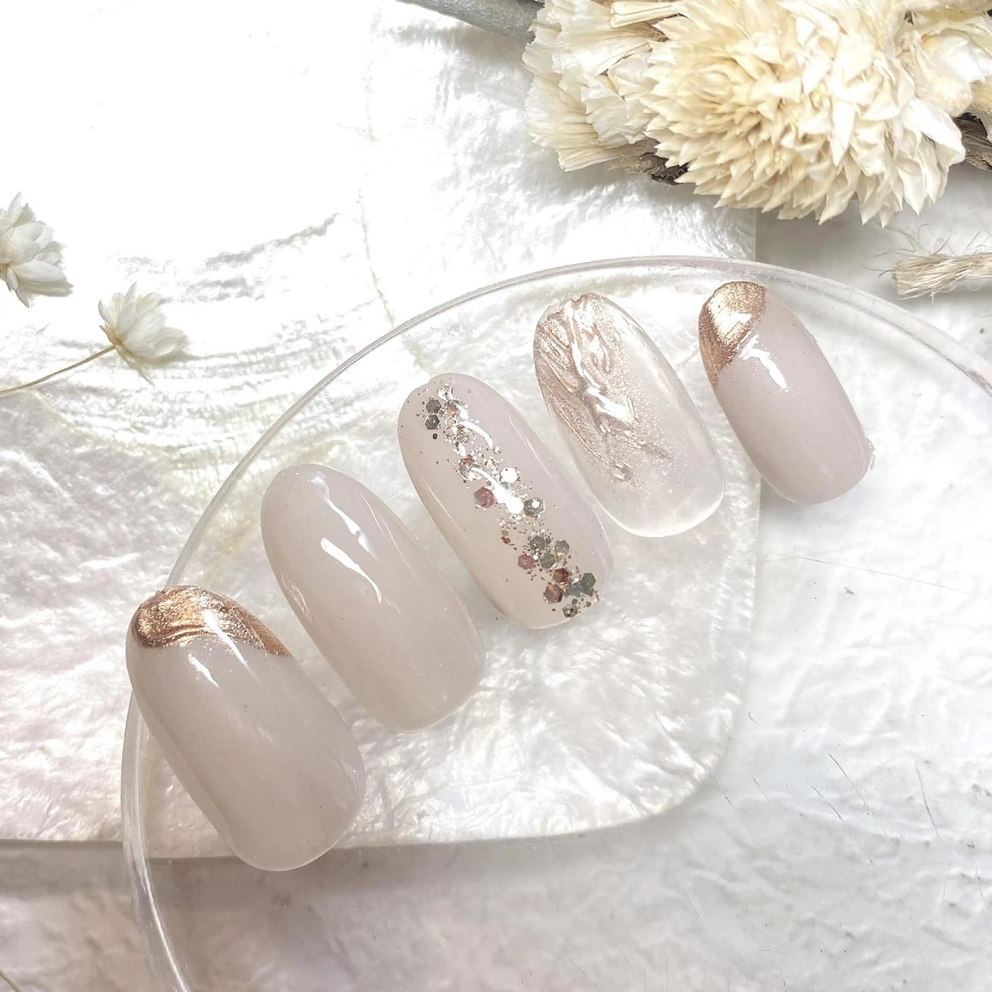 ネイル 【育児休暇中】今中 沙季のネイルデザイン