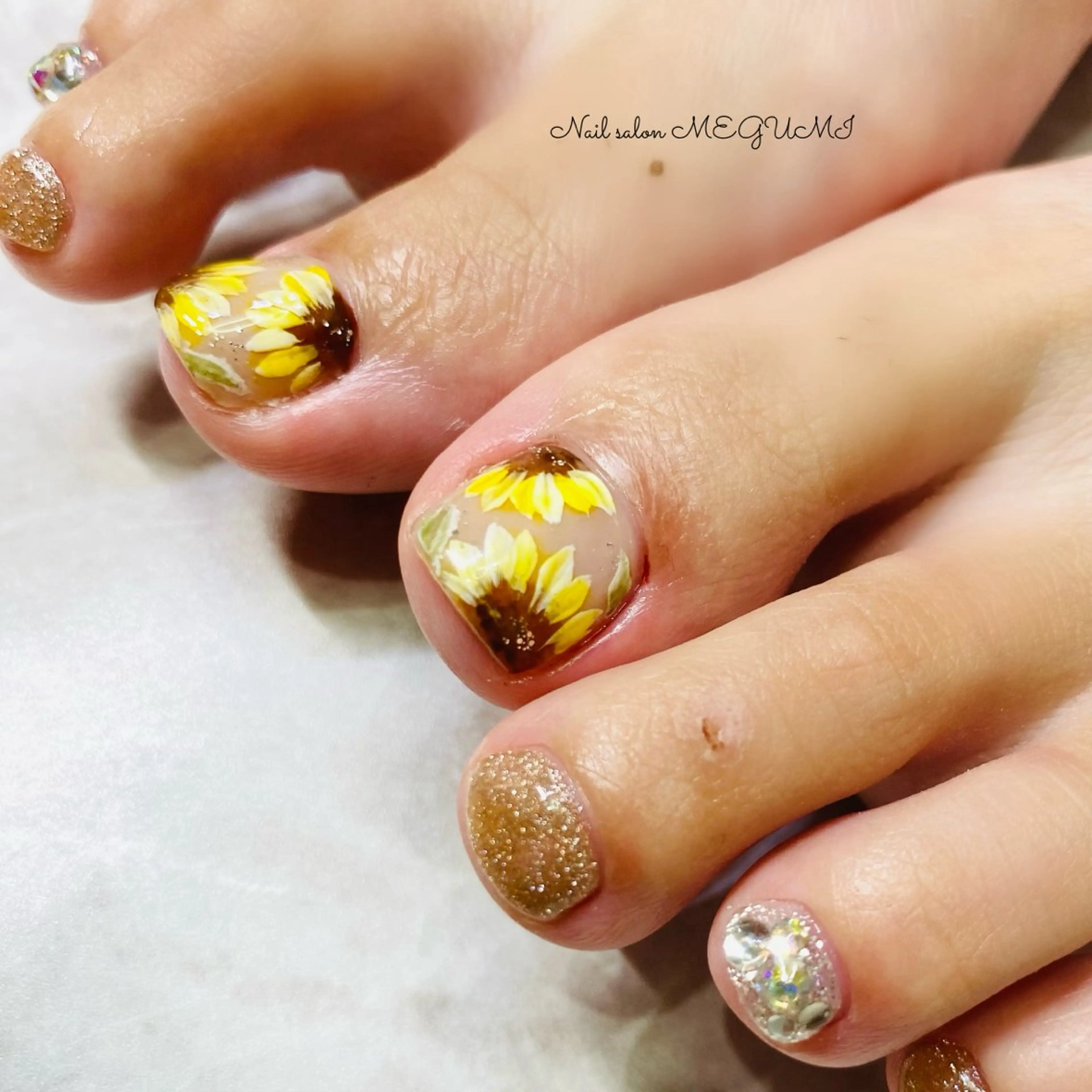 ネイル フットネイル 持ち込み シンプルネイル Nail salon MEGUMIのネイルデザイン
