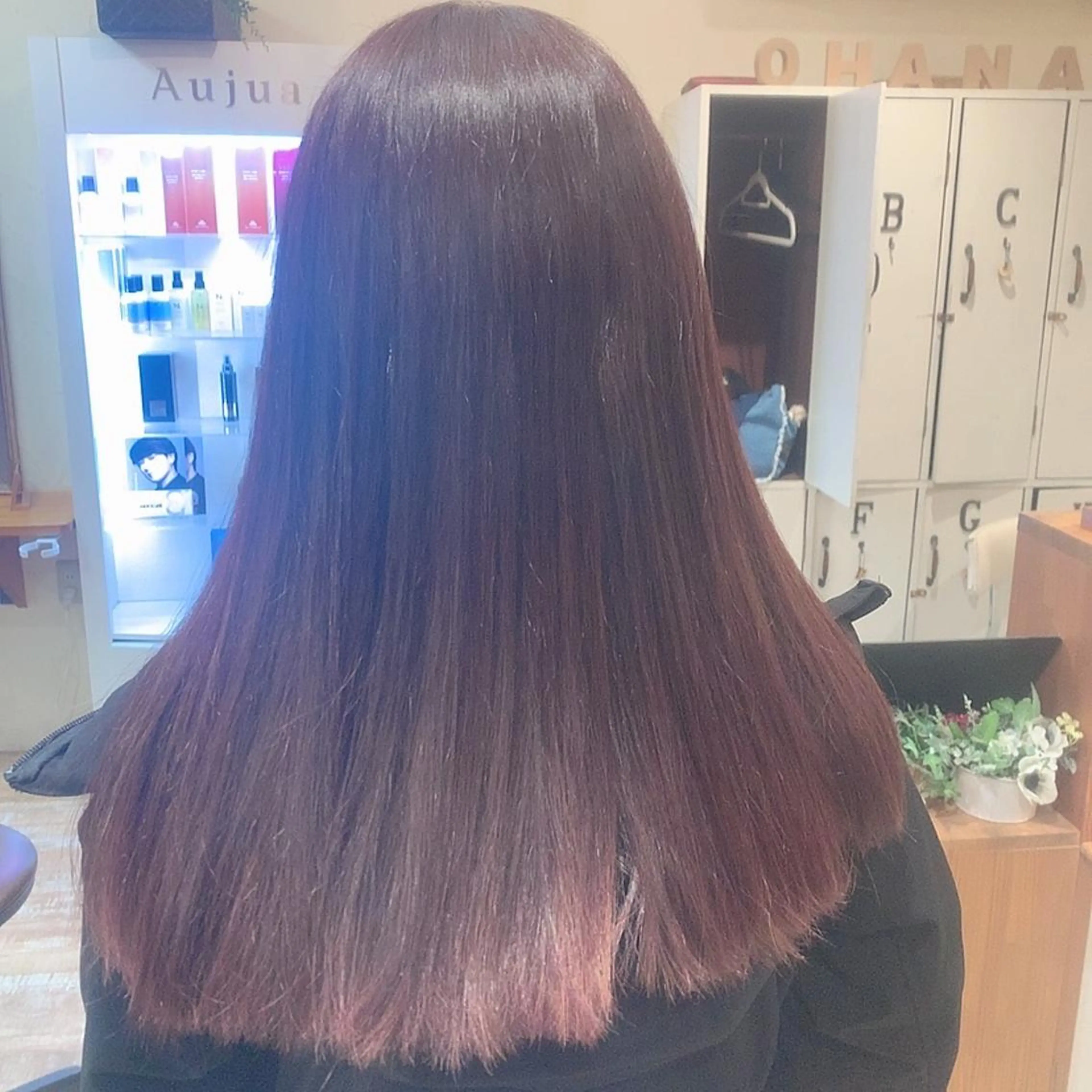 セミロング カラー ブリーチ ピンクカラー 瀧 葉月のヘアスタイル