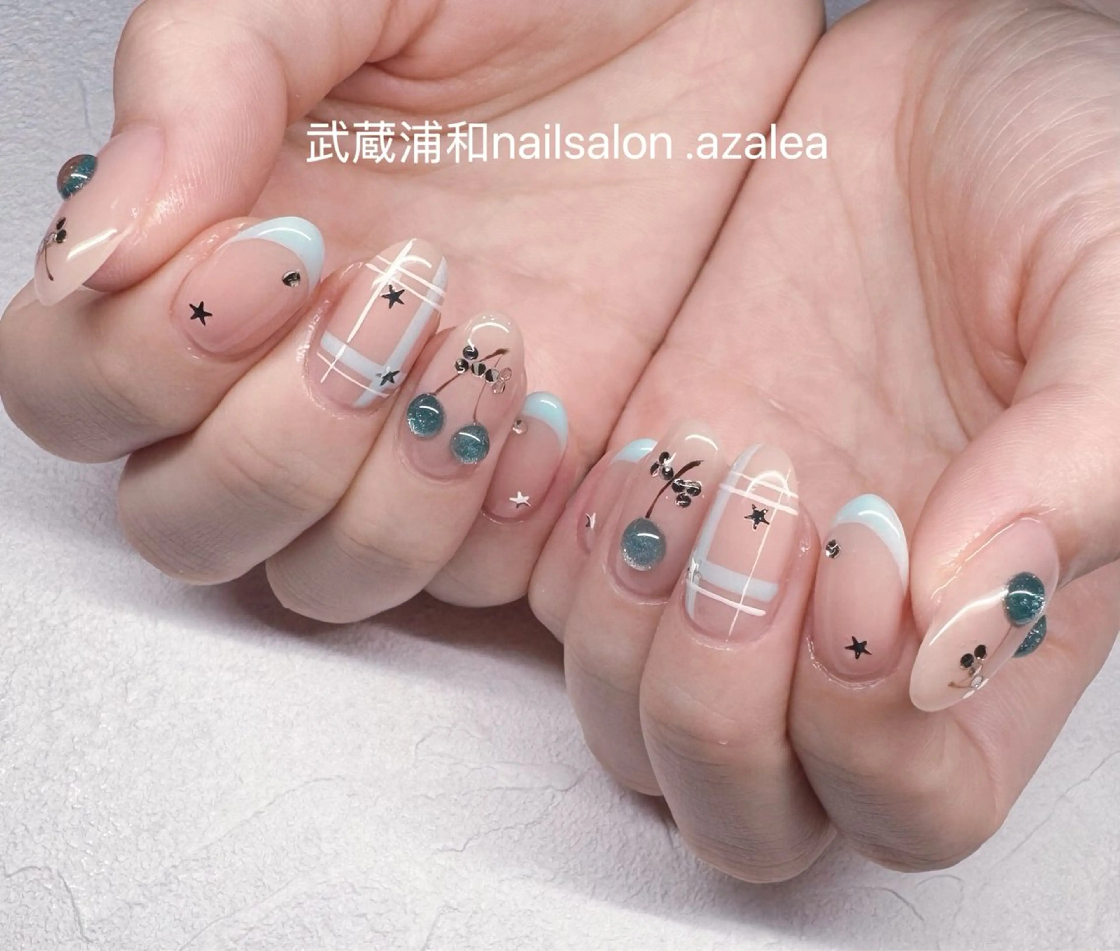 ネイル ハンドネイル R inのネイルデザイン