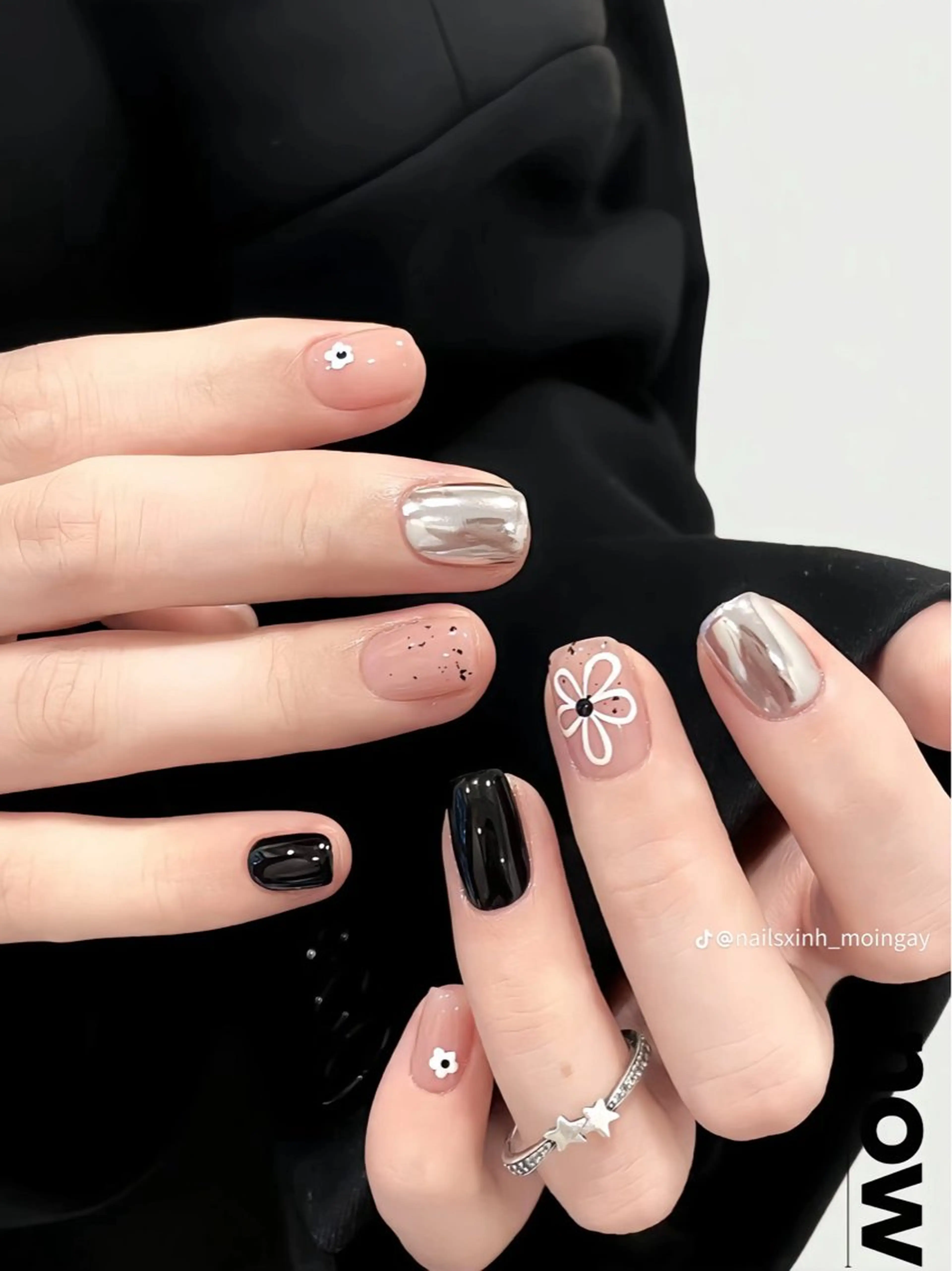 ショート 韓国風ヘア クリスマス Mika nail salon 鶯谷のネイルデザイン