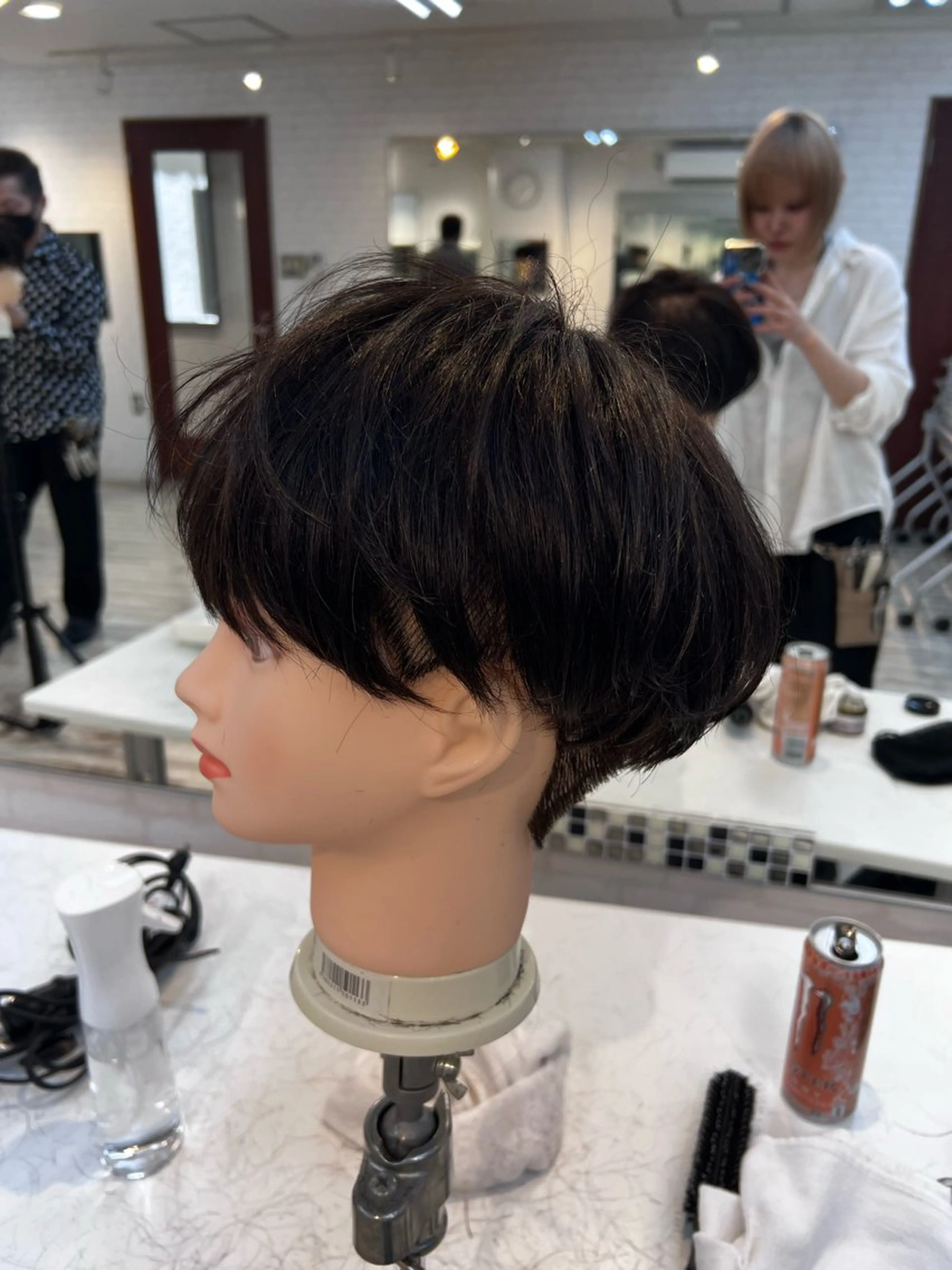 ショート UNIX ワタナベ モモハのヘアスタイル
