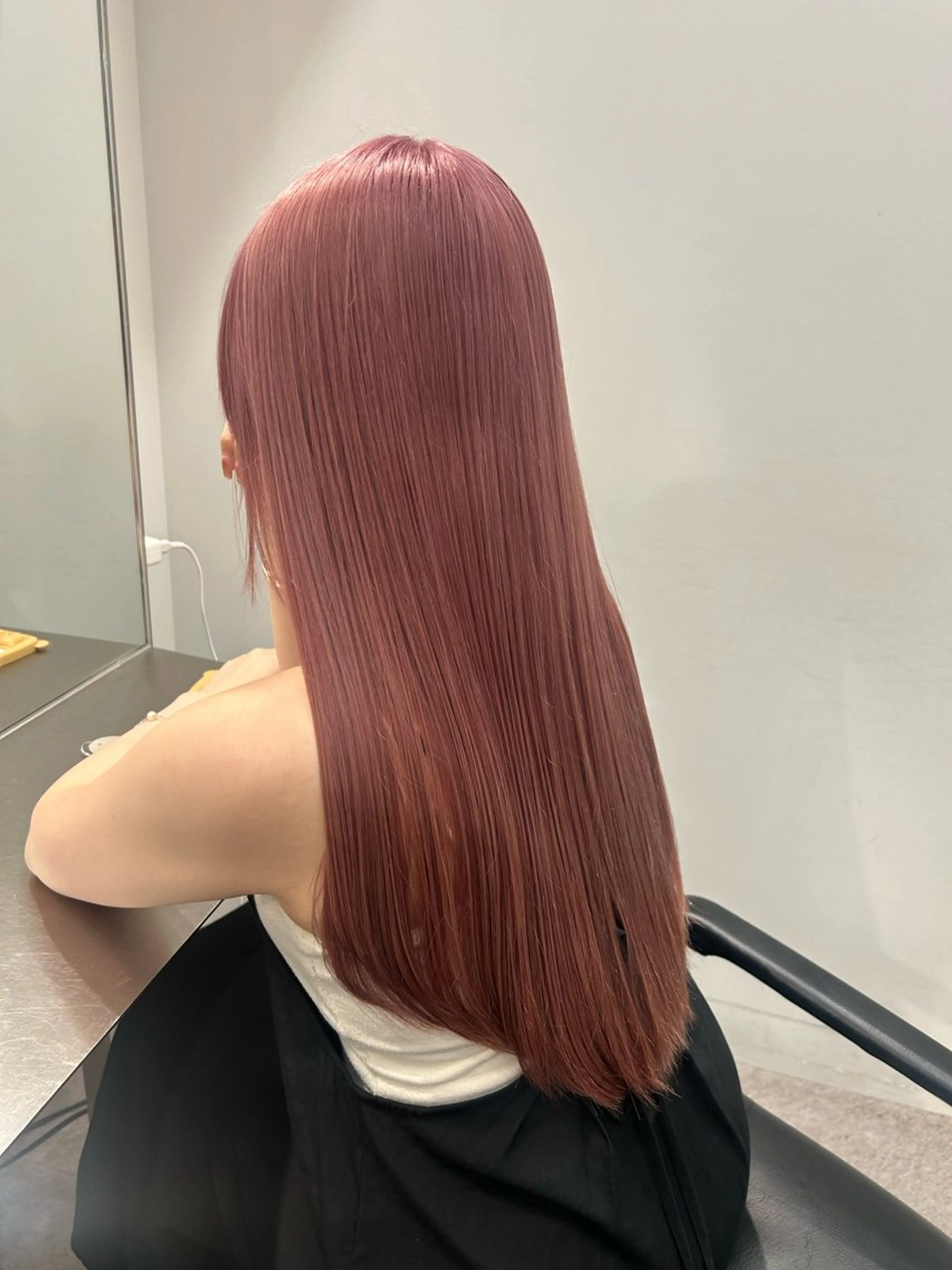 ロング カラー ヘアカラー ミルクティーベージュ /sara💛のヘアスタイル