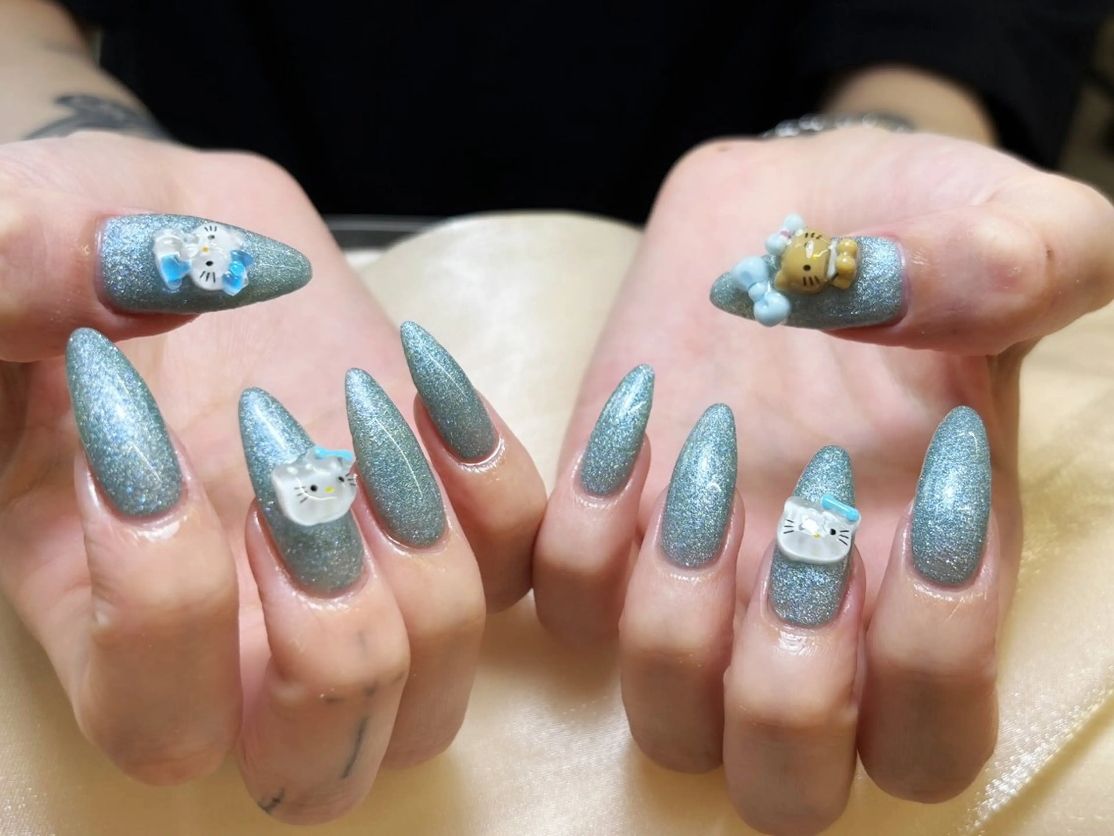 カラー J&C Nail Salonのネイルデザイン