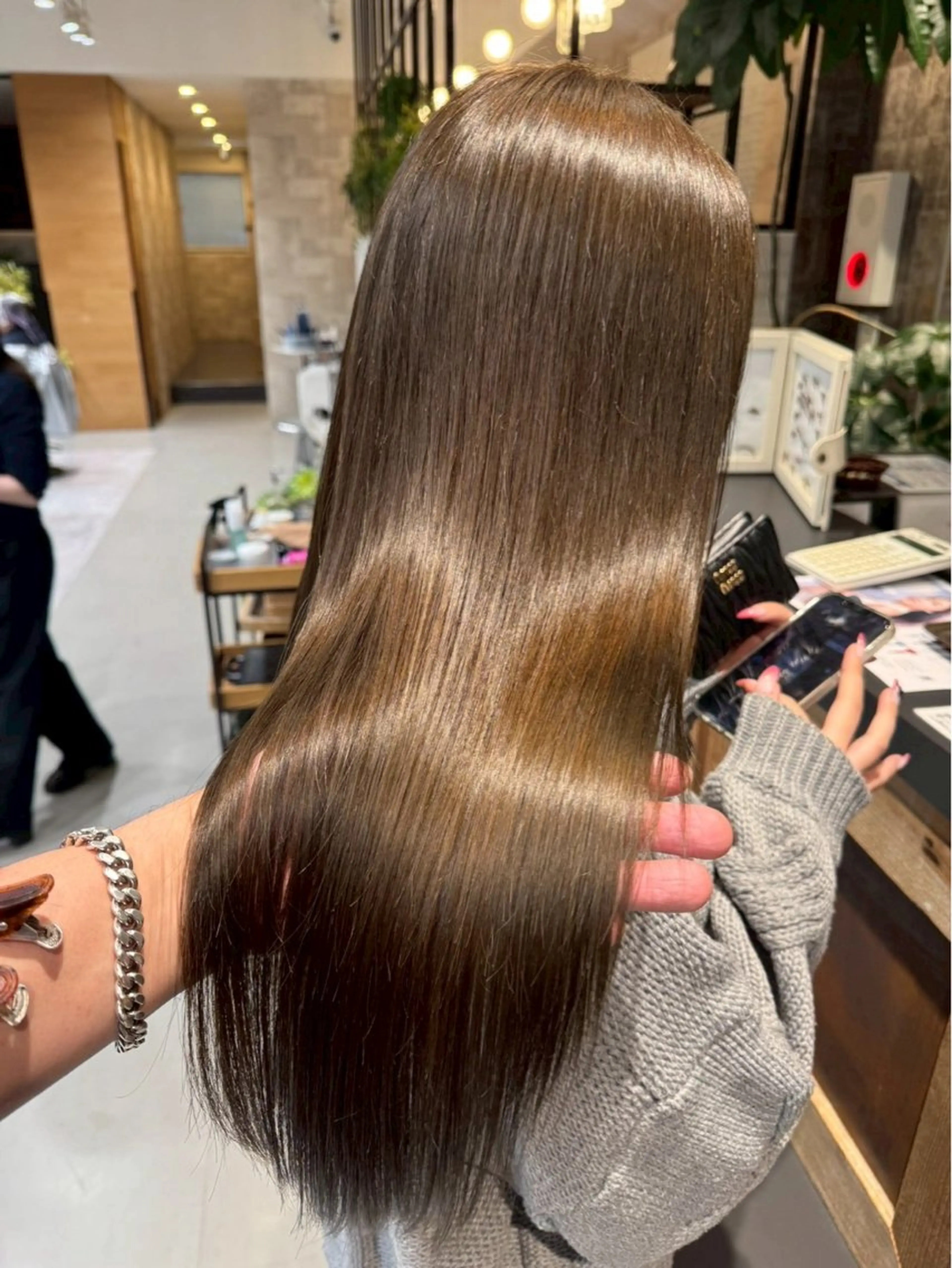 ロング カラー ブラウンカラー 透明感カラー グレージュ ヘアカラー The C海老名店 りりあのヘアスタイル