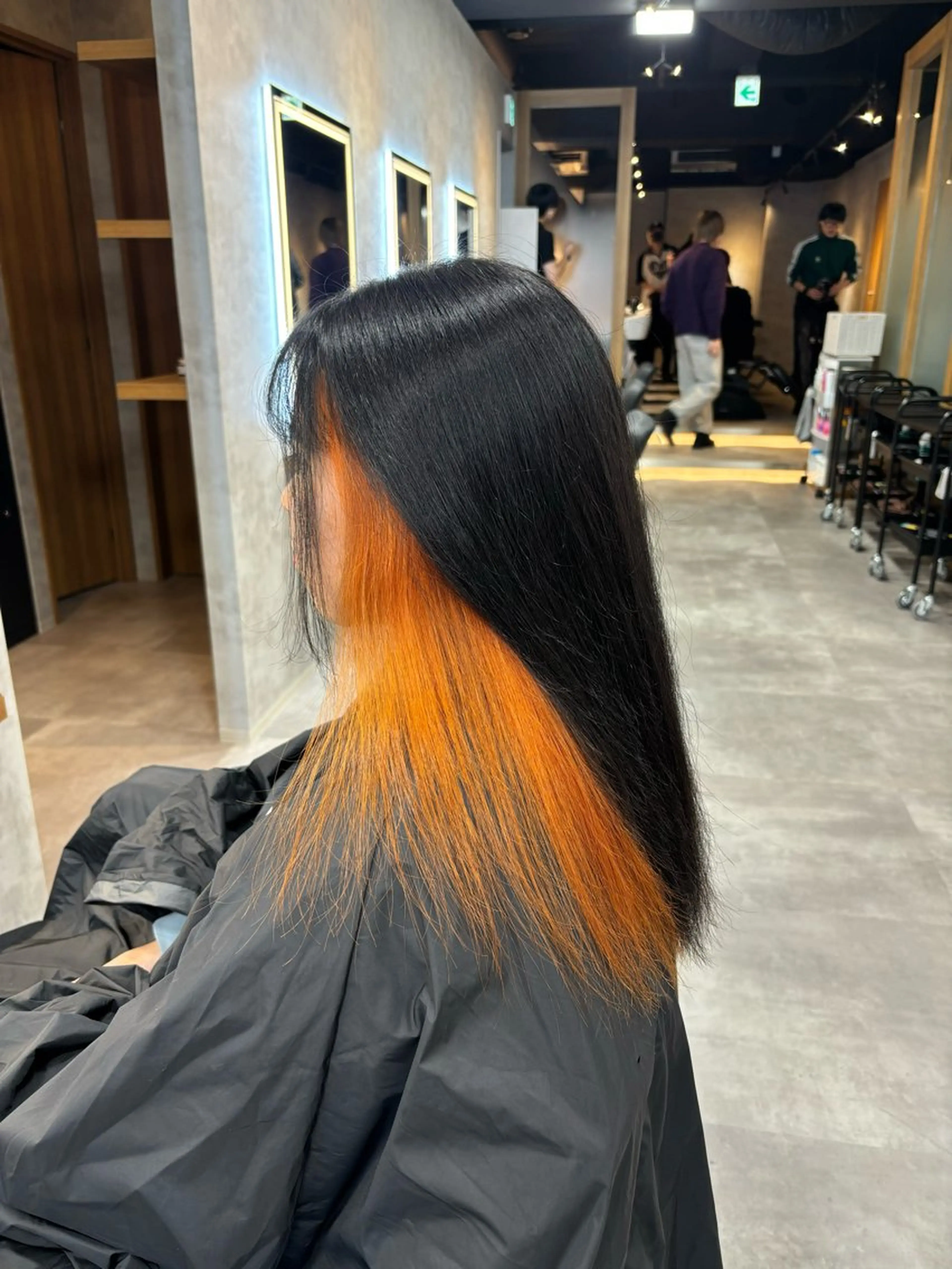 ロング カラー パーマ ヘアアレンジ 透明感ブリーチカラー 🌈TOMOHIROのヘアスタイル