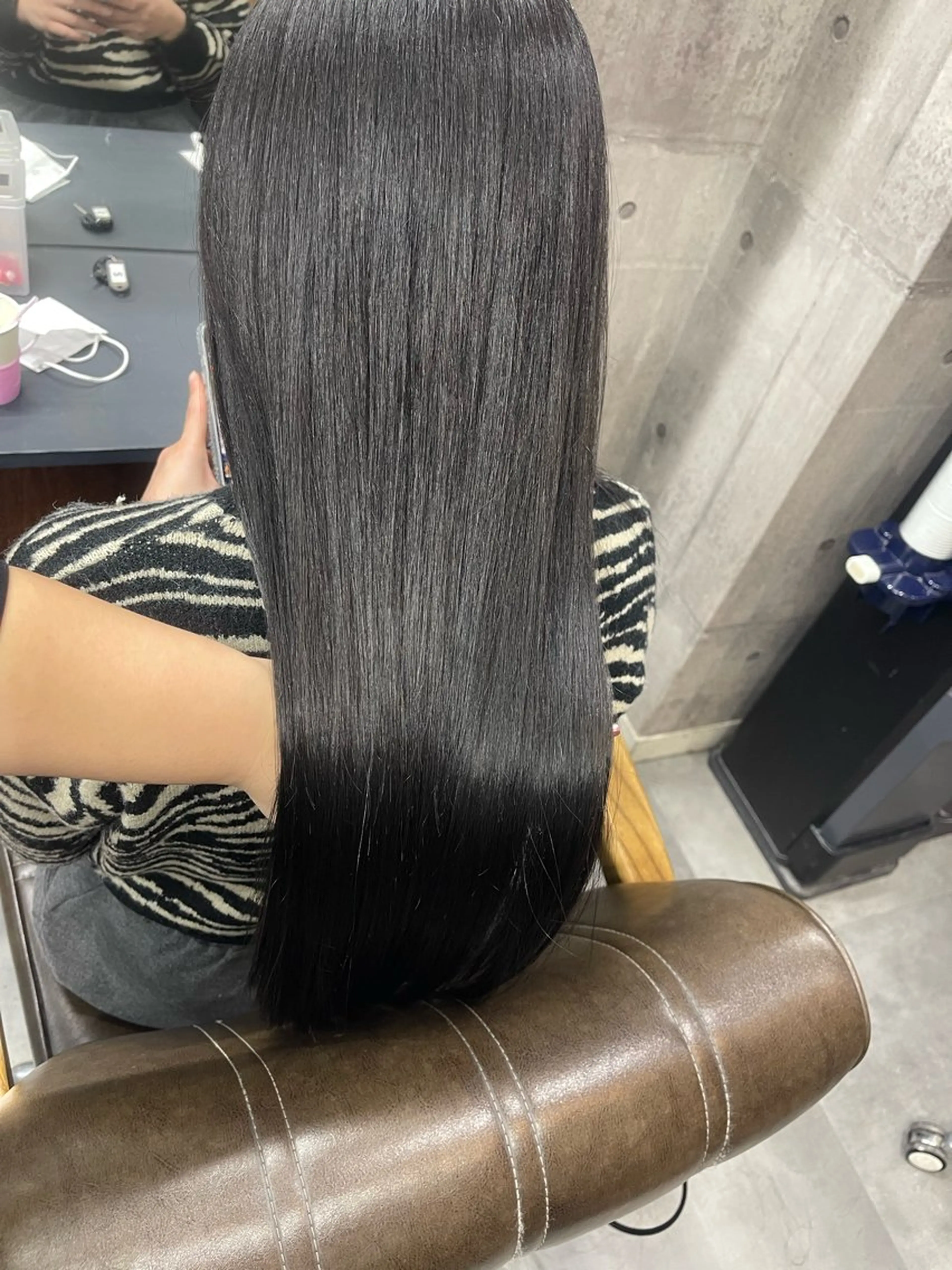 ロング トリートメント ブリーチ縮毛矯正 LAFFYuiのヘアスタイル