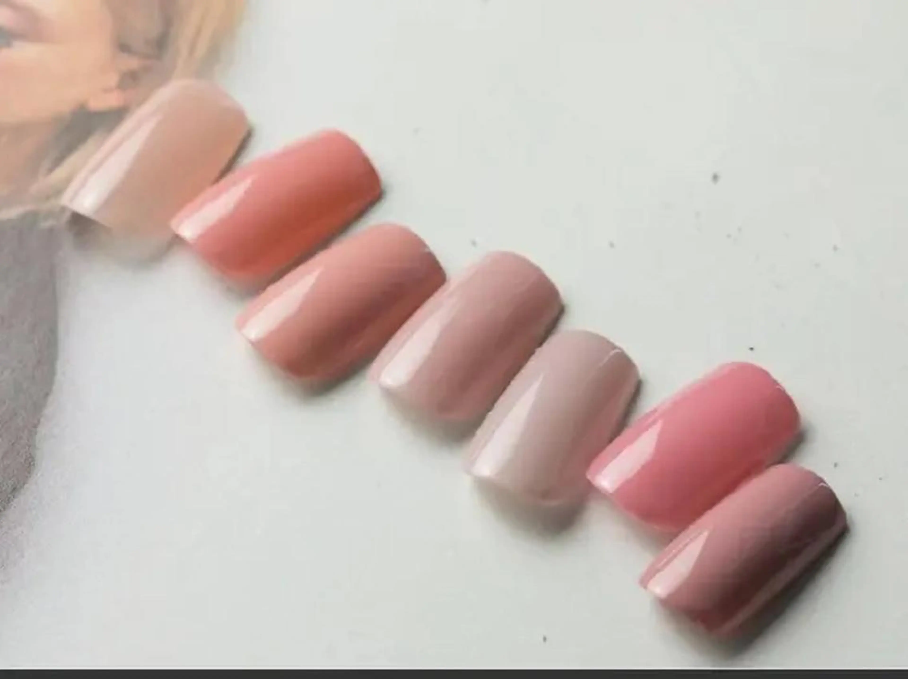 【オフ有り】オフ無料💅✨ワンカラーorクリアベースラメグラデ¥4500🧚詳細をご確認下さい。の写真