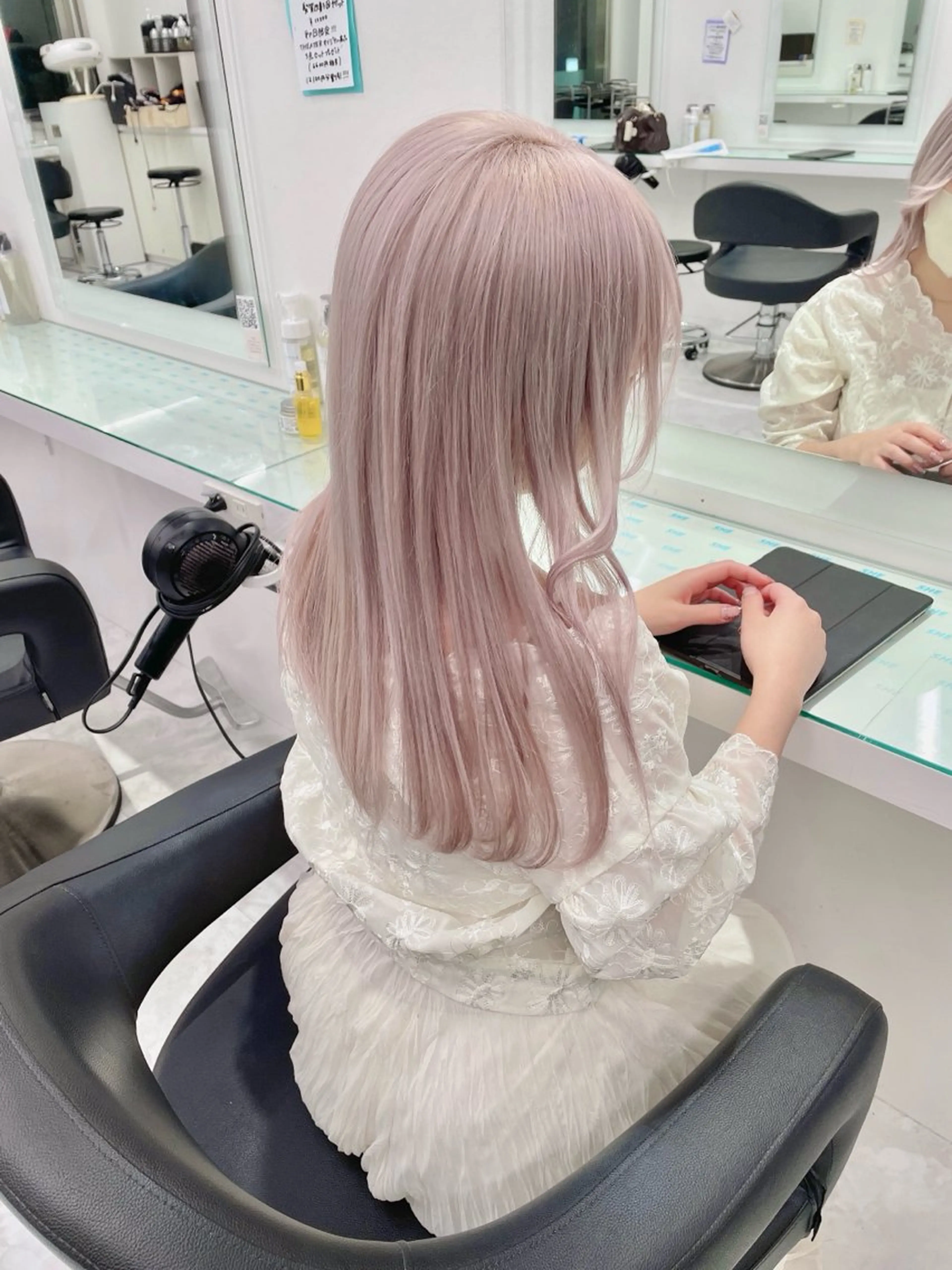 ロング カラー ヘアカラー トリートメント ヘッドスパ ヘアセット ブリーチなしカラー/ レイヤー🎀天神のヘアスタイル