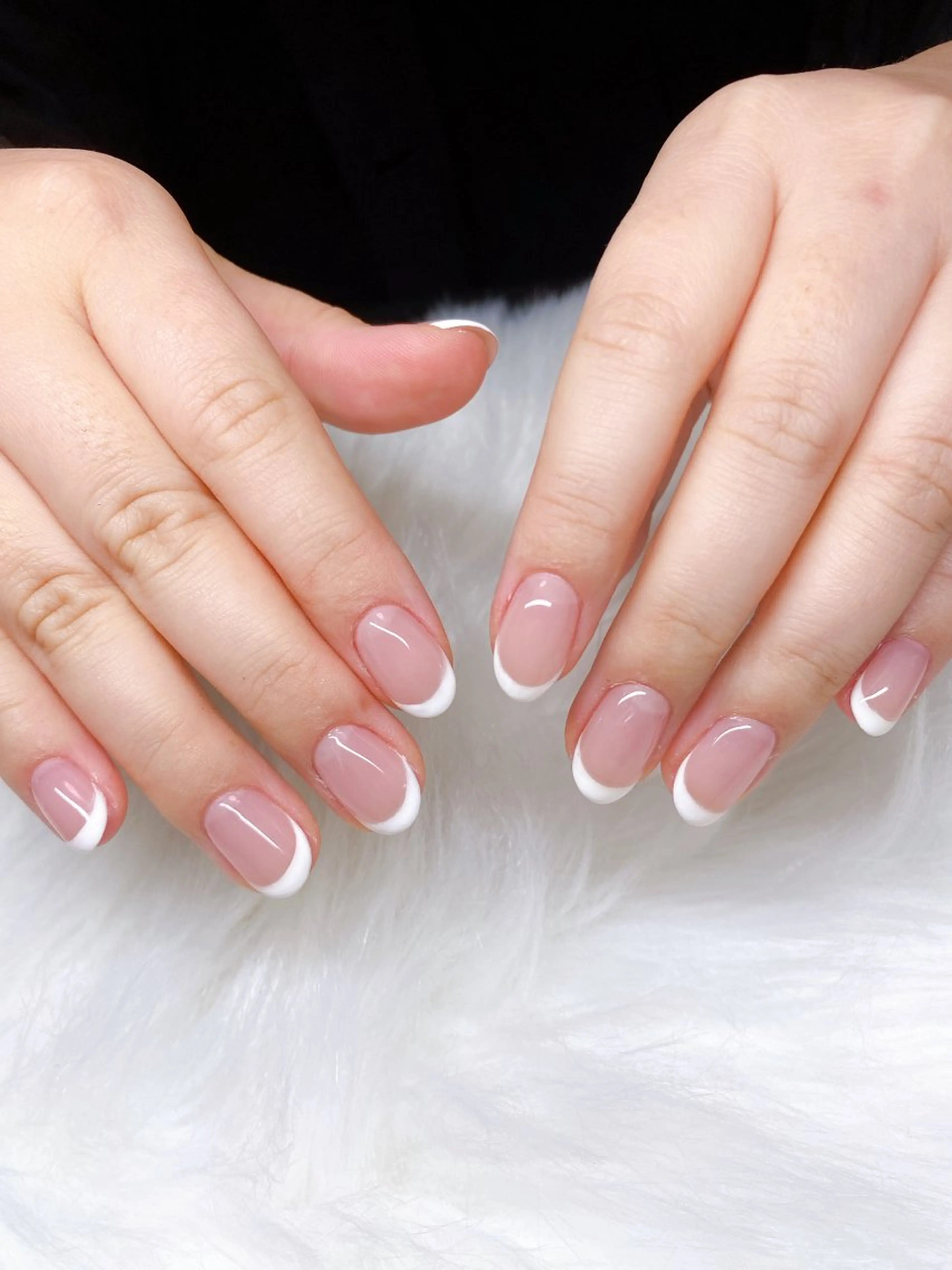 フレンチネイル　4週以内オフ無料　4週以上オフ+500円の写真