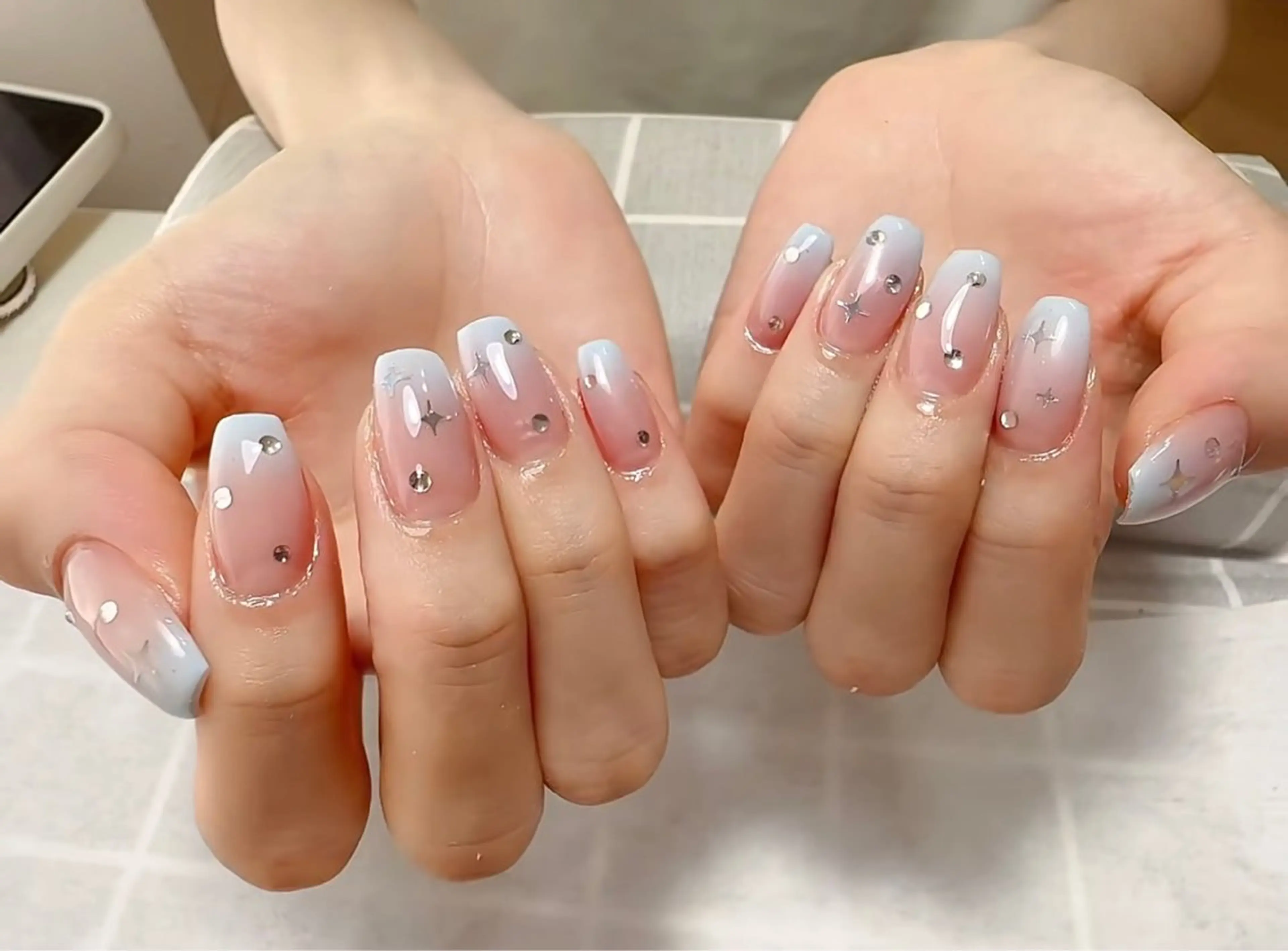 ネイル Miouミオン ネイルサロンのネイルデザイン