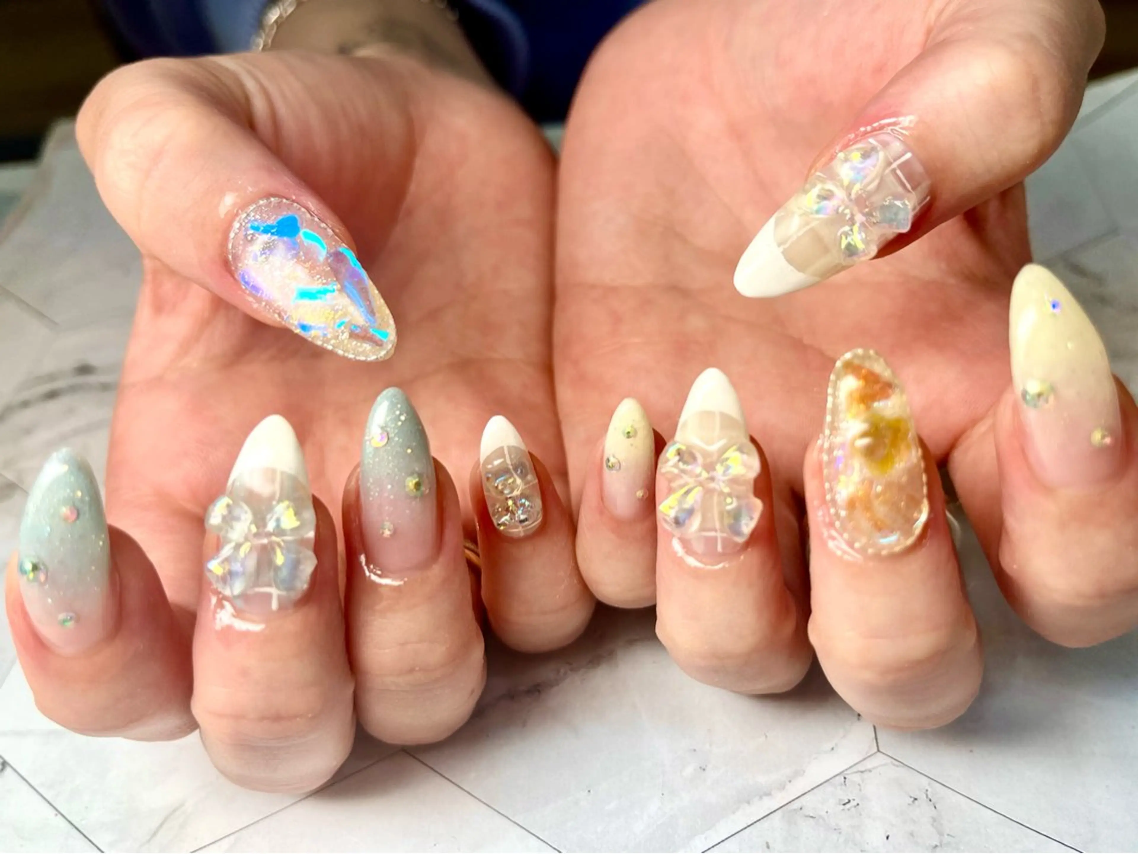 ネイル Queennail 北堀江megumiのネイルデザイン